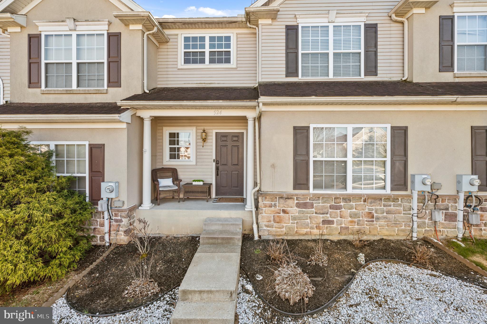 THE VILLAS - Residential Lease