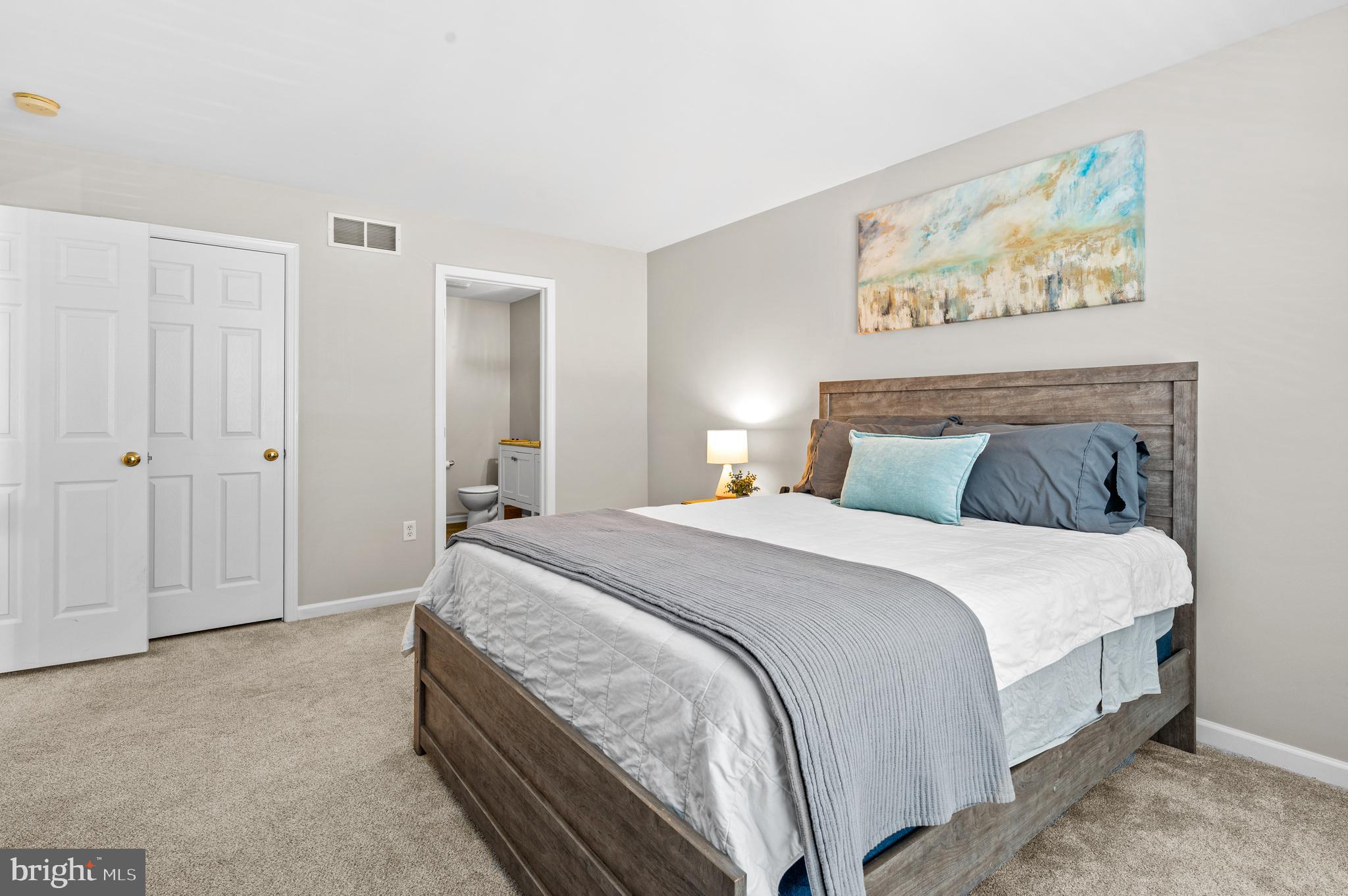 THE VILLAS - Residential Lease