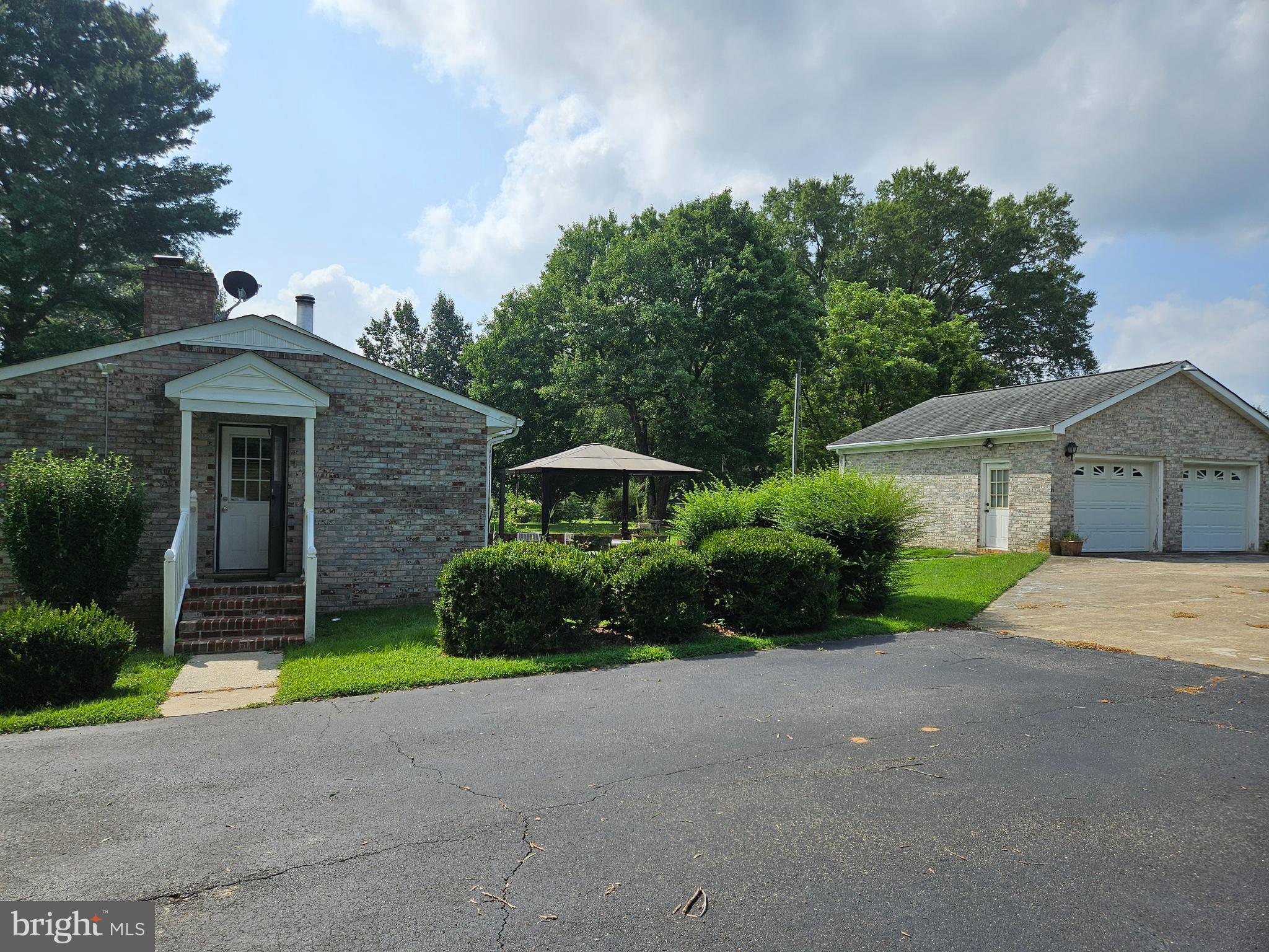 13336 LADYSMITH ROAD