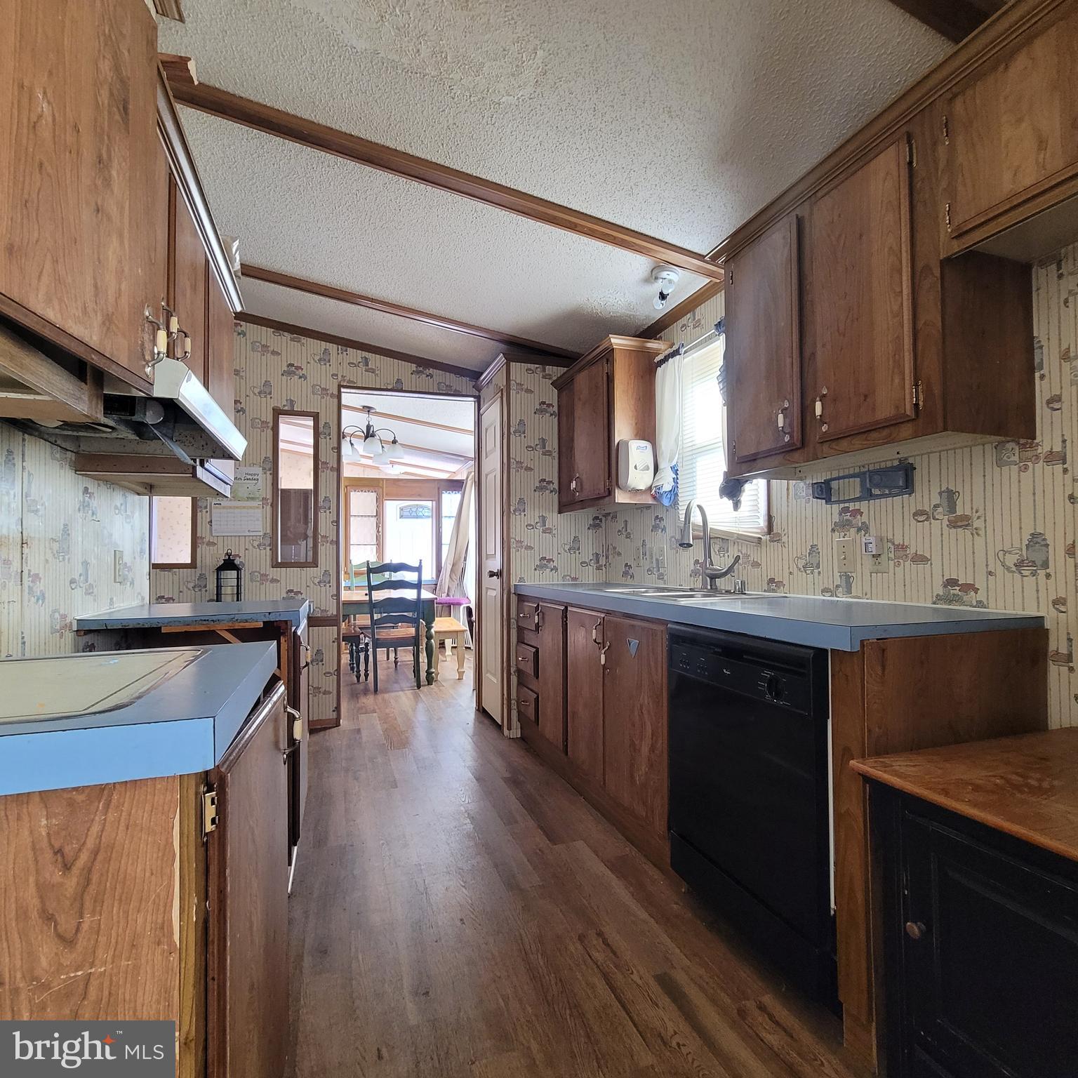 NONE AVAILABLE - Commercial Sale