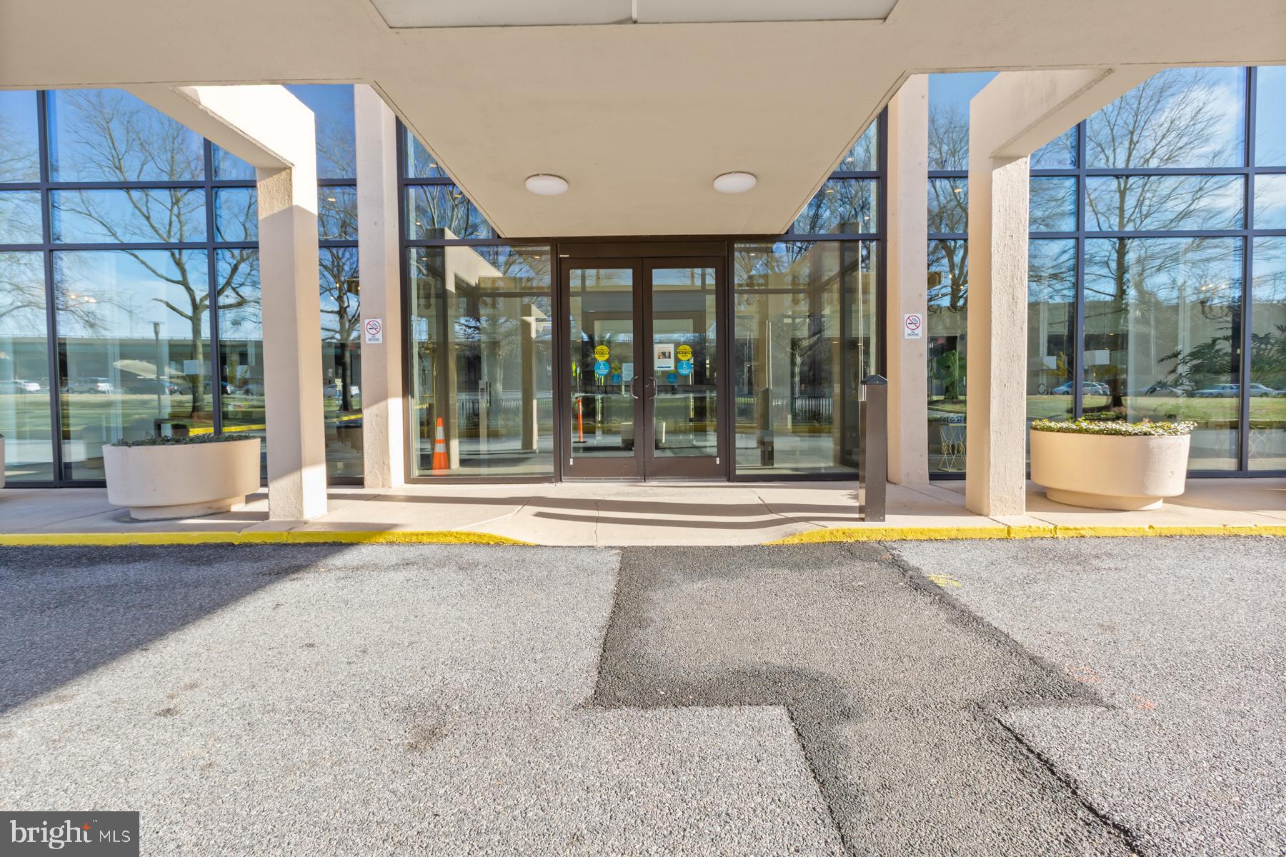 HORIZON HOUSE - Residential Lease