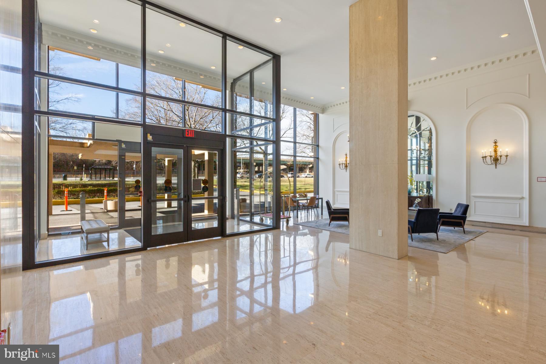 HORIZON HOUSE - Residential Lease