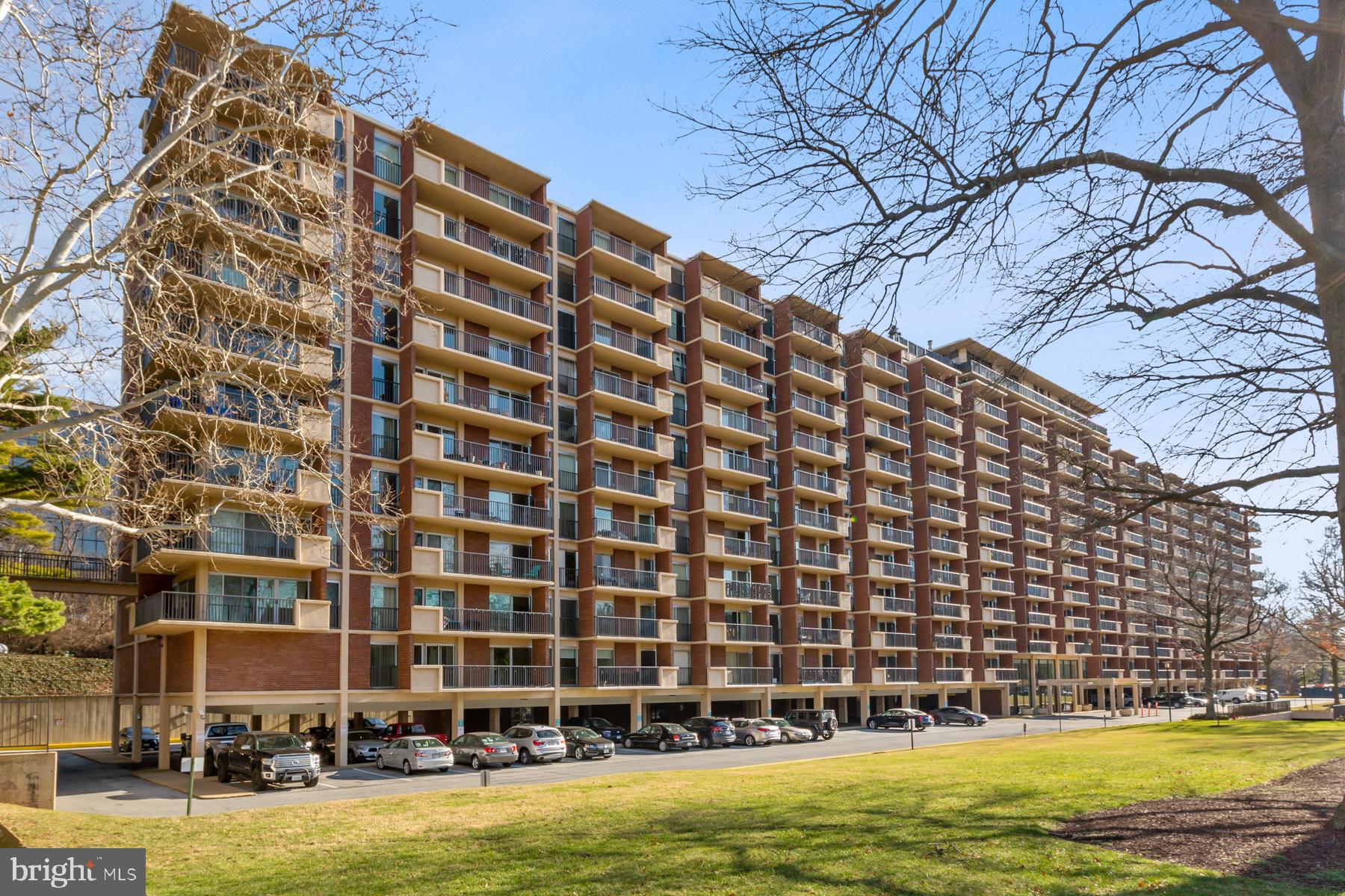 HORIZON HOUSE - Residential Lease