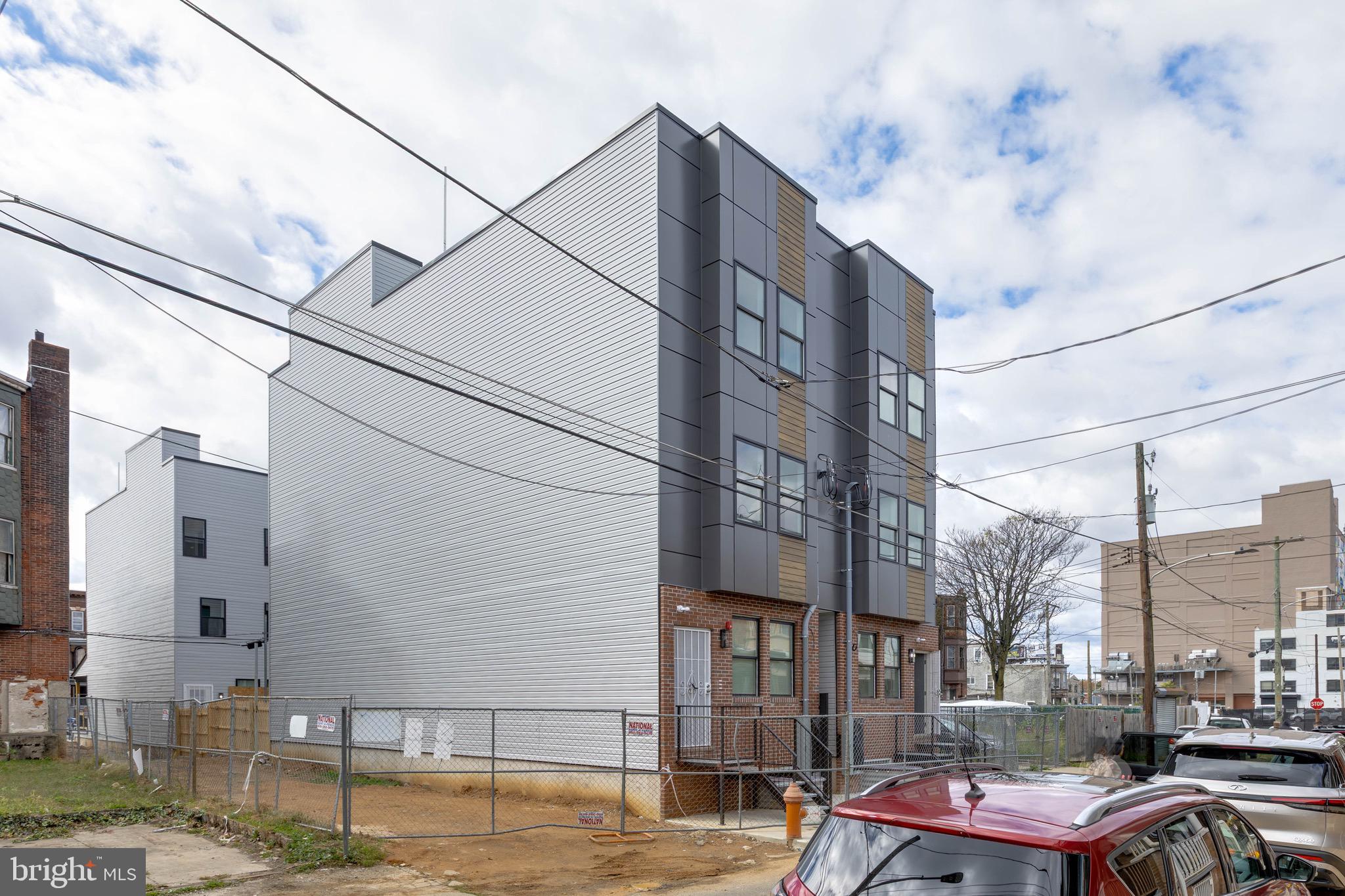 NORRIS SQUARE - Residential Lease