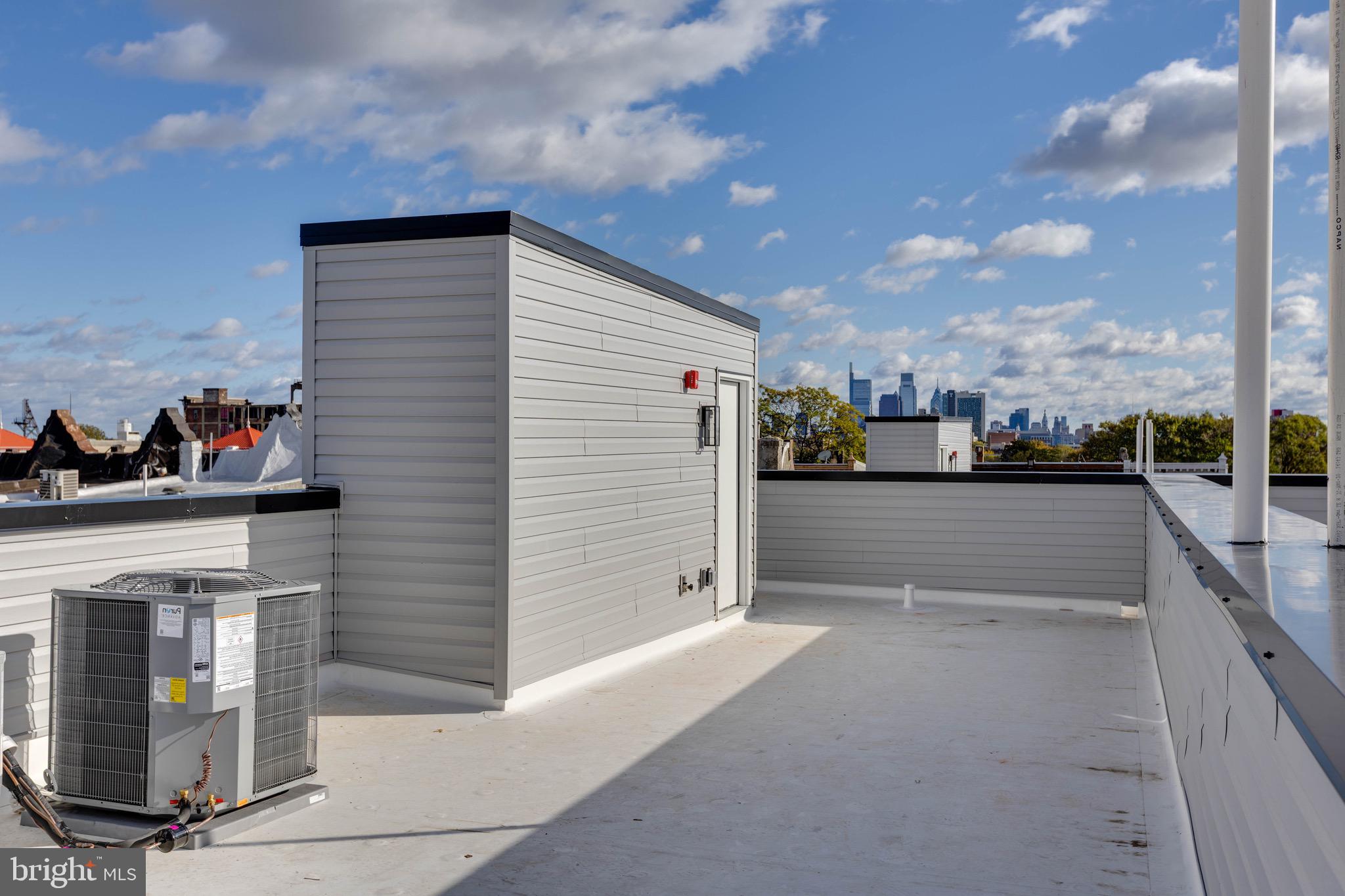 NORRIS SQUARE - Residential Lease