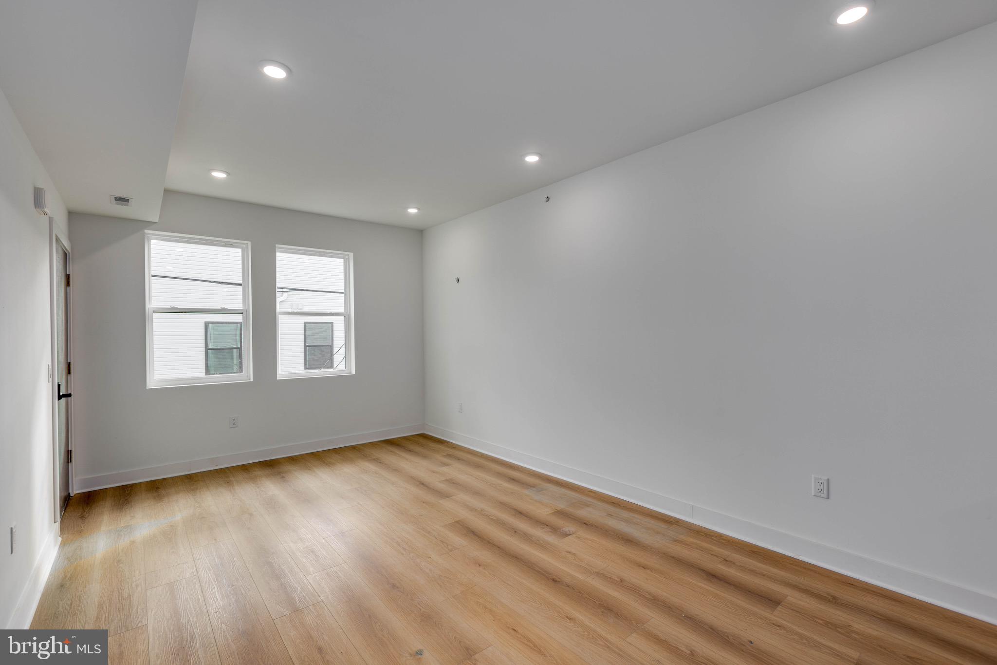 NORRIS SQUARE - Residential Lease