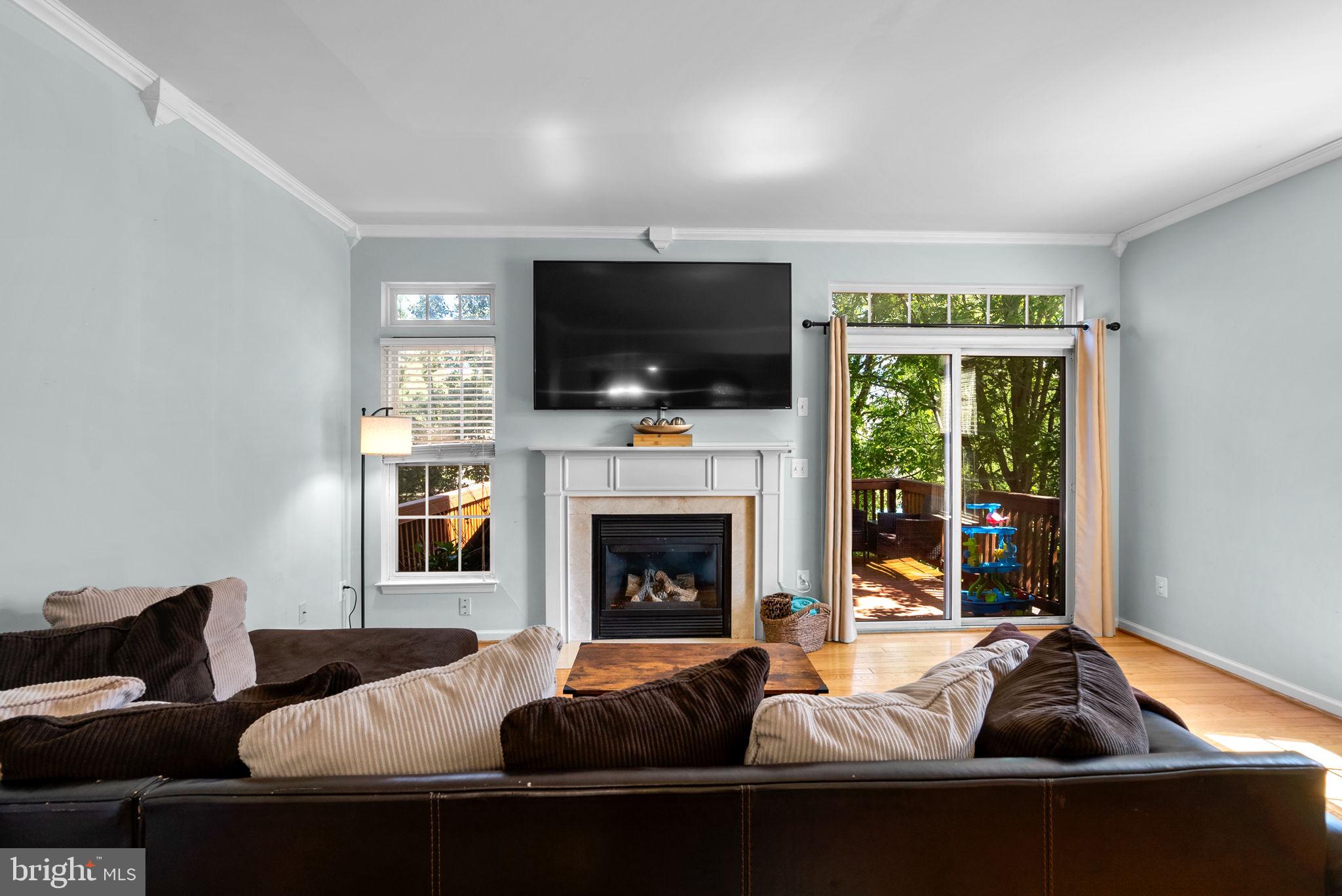 HUNTINGTON GROVE - Residential Lease