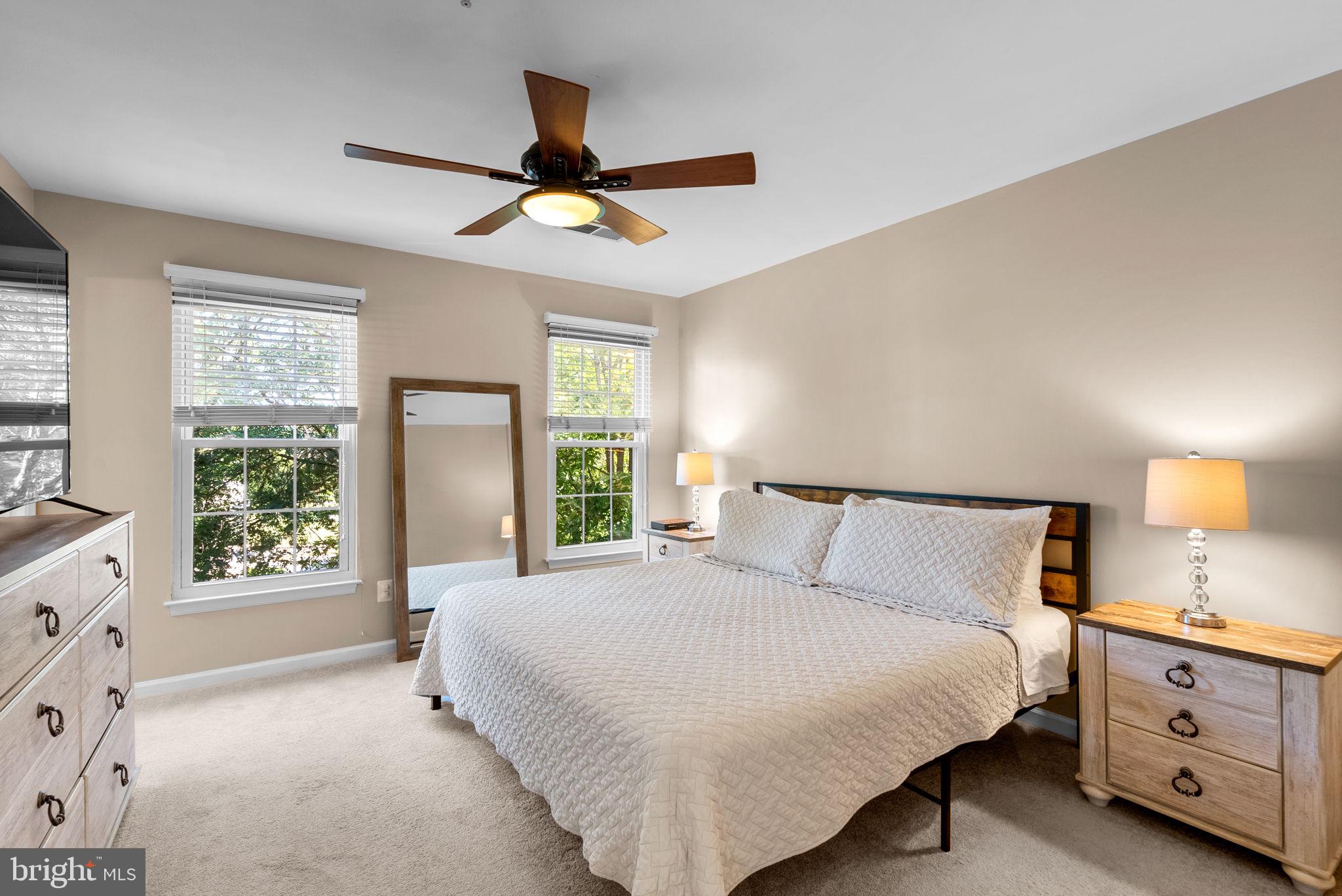 HUNTINGTON GROVE - Residential Lease