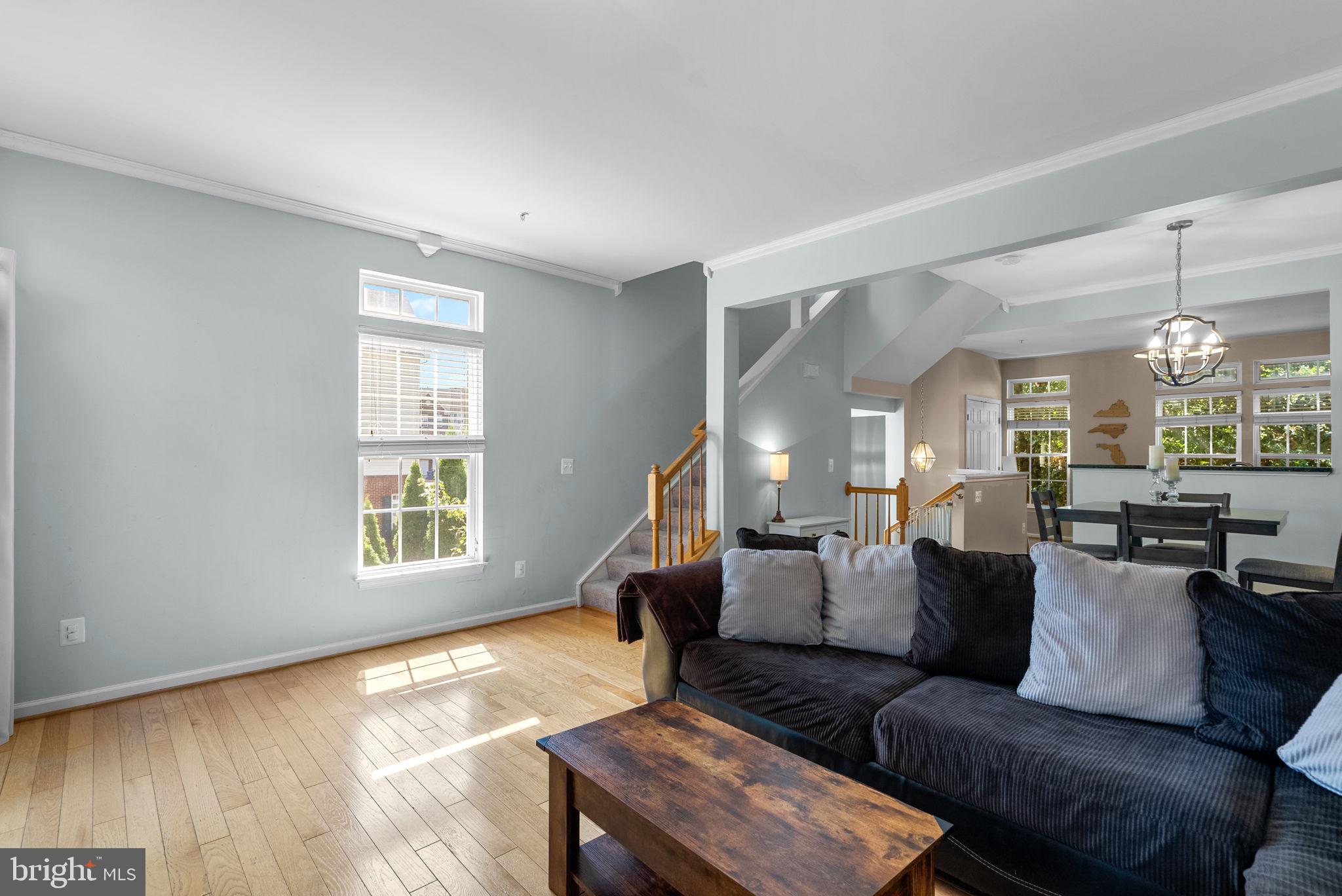 HUNTINGTON GROVE - Residential Lease