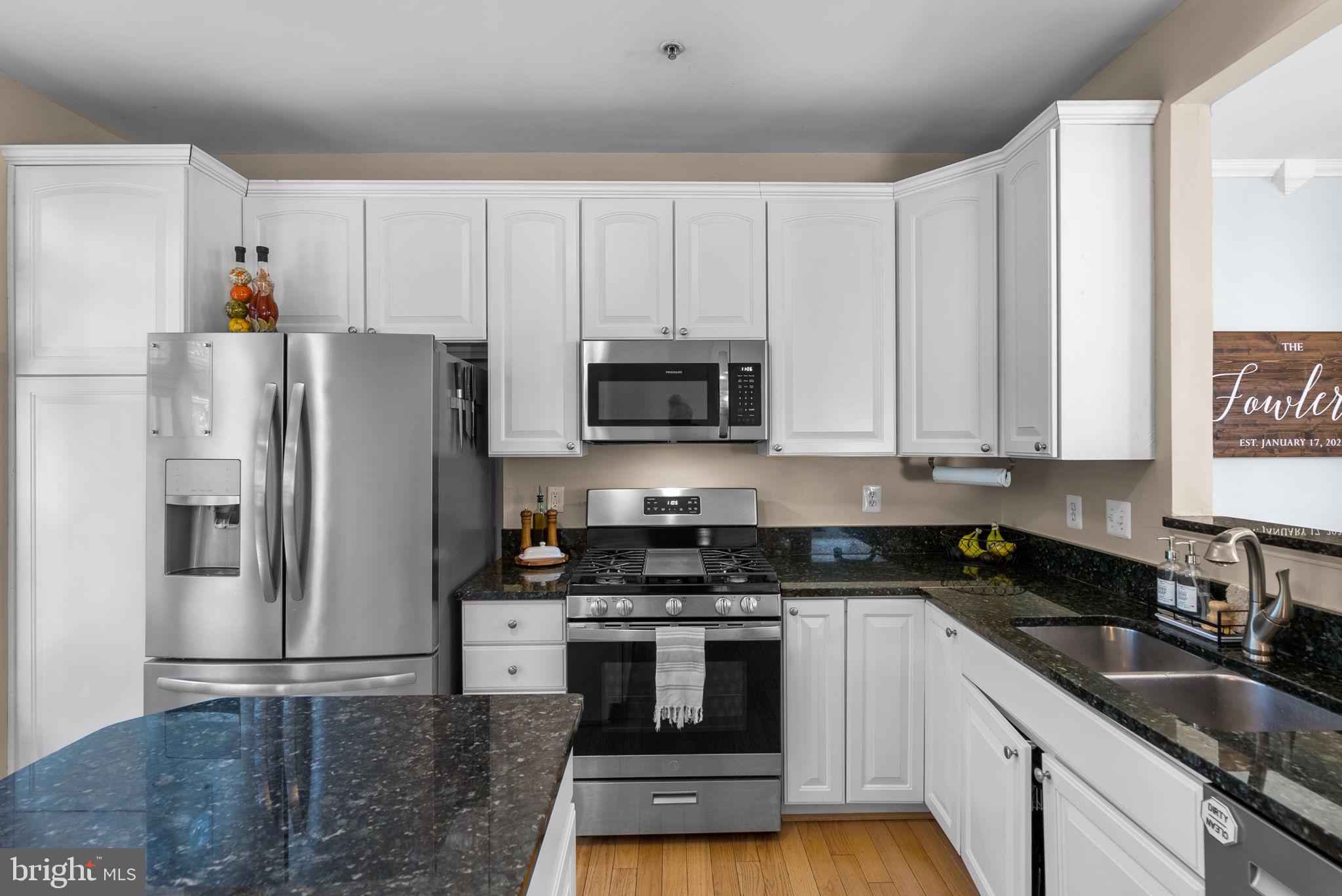 HUNTINGTON GROVE - Residential Lease