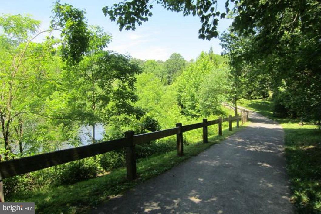 ESSEX PLACE - Residential Lease