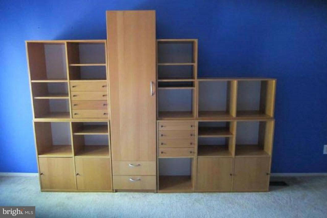 ESSEX PLACE - Residential Lease