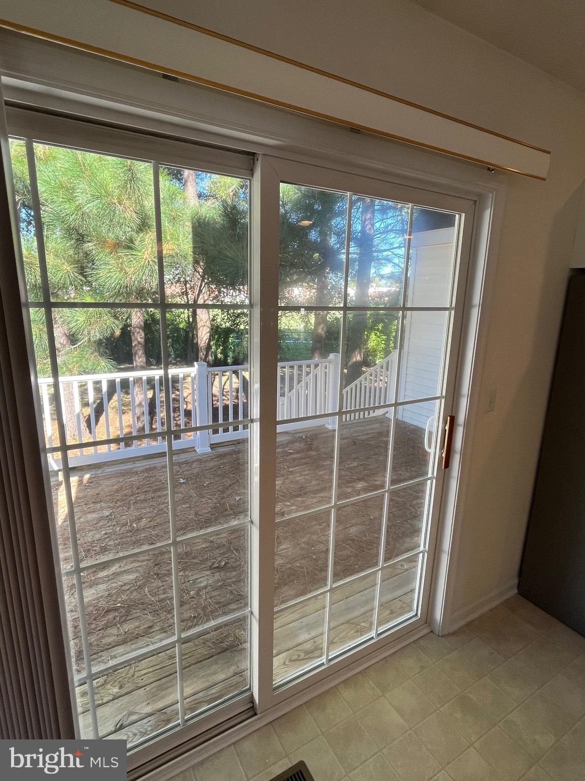 SCHOOLHOUSE COMMONS - Residential Lease