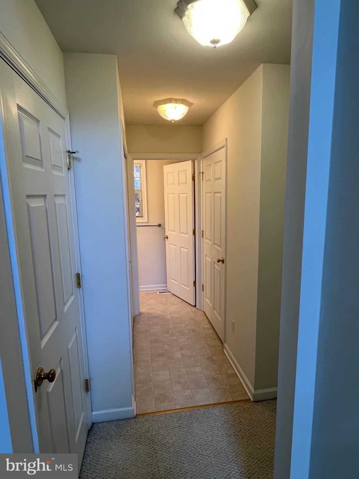 SCHOOLHOUSE COMMONS - Residential Lease