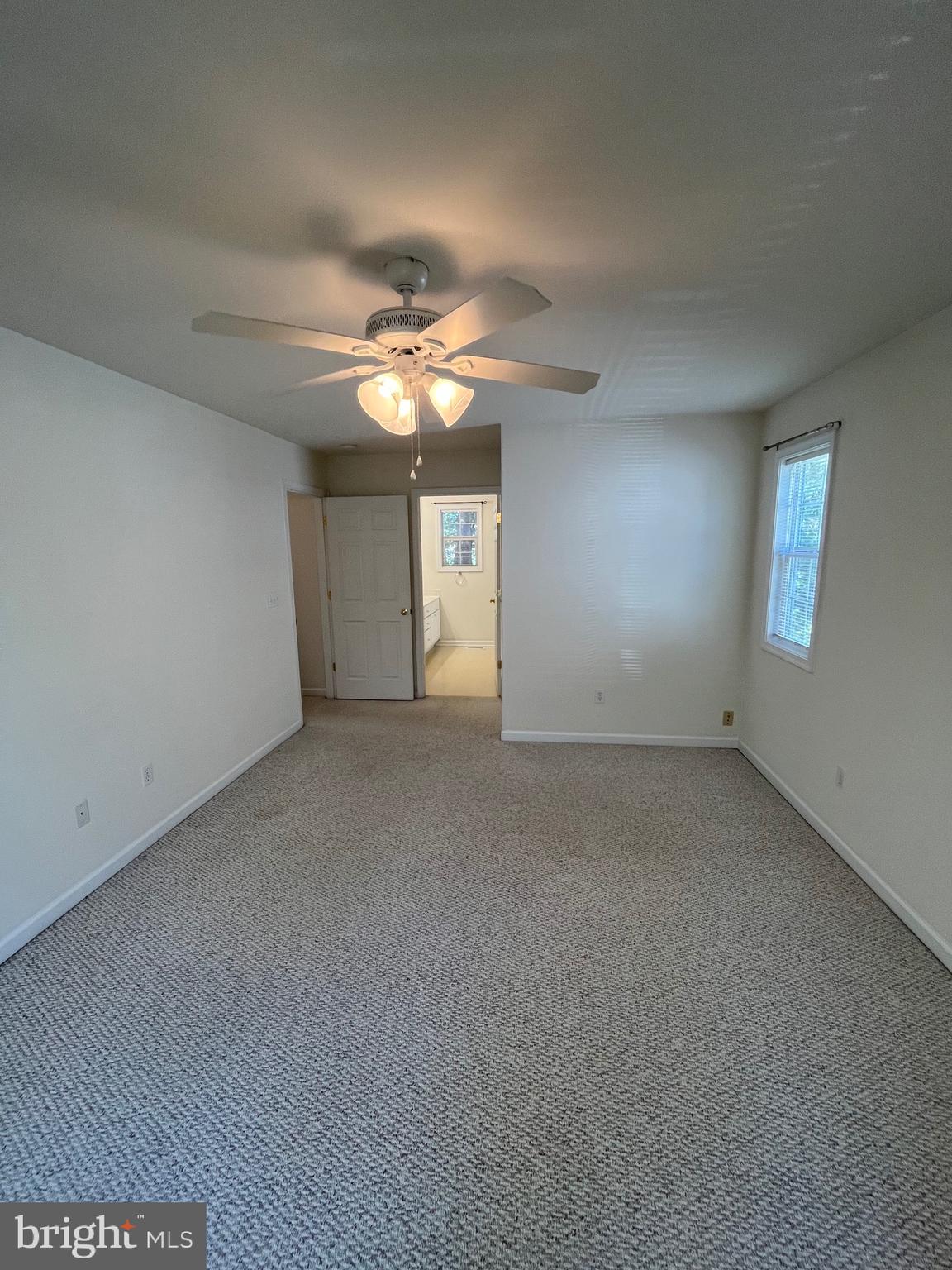 SCHOOLHOUSE COMMONS - Residential Lease