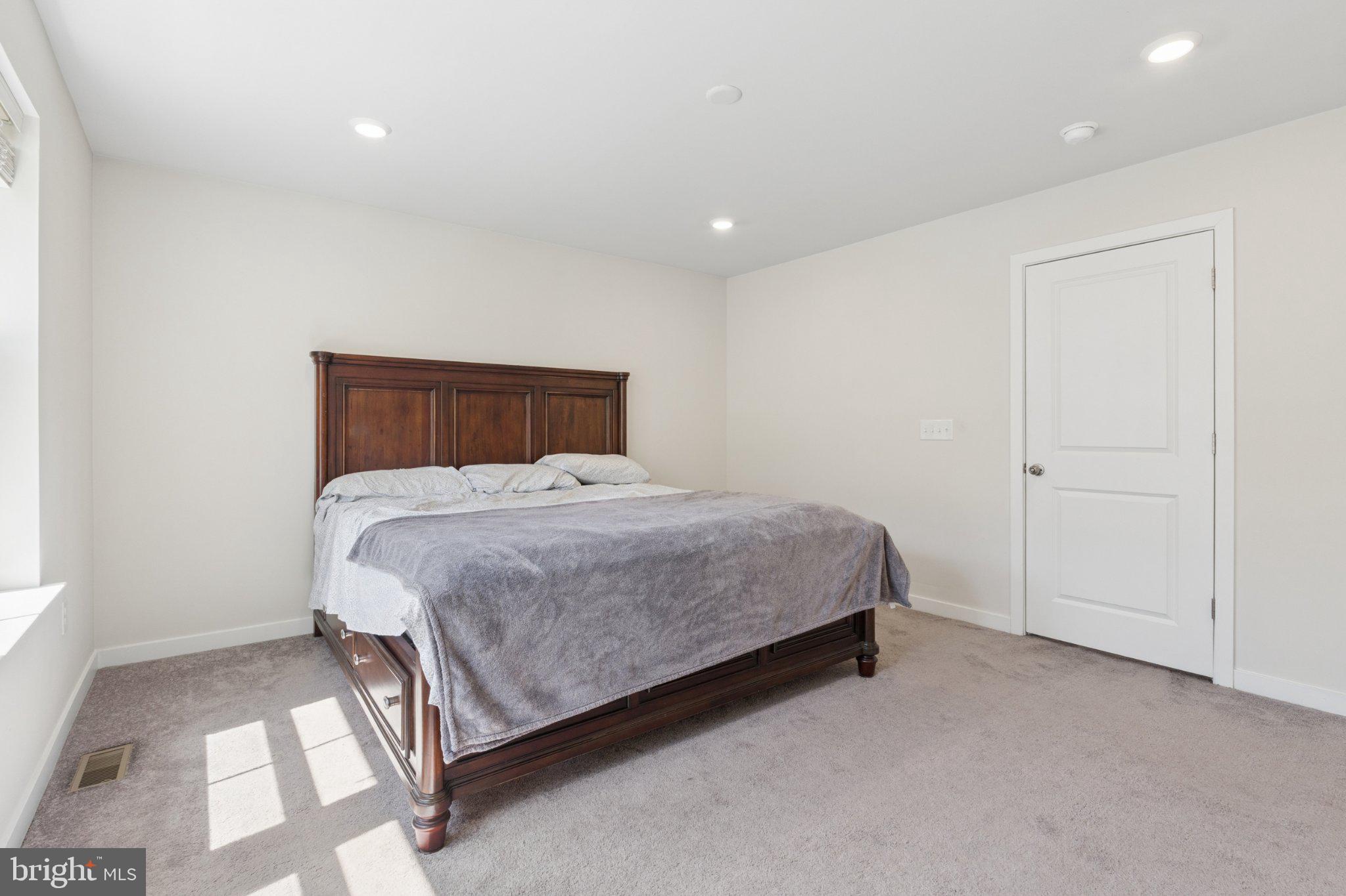 CLOVER MILL - Residential