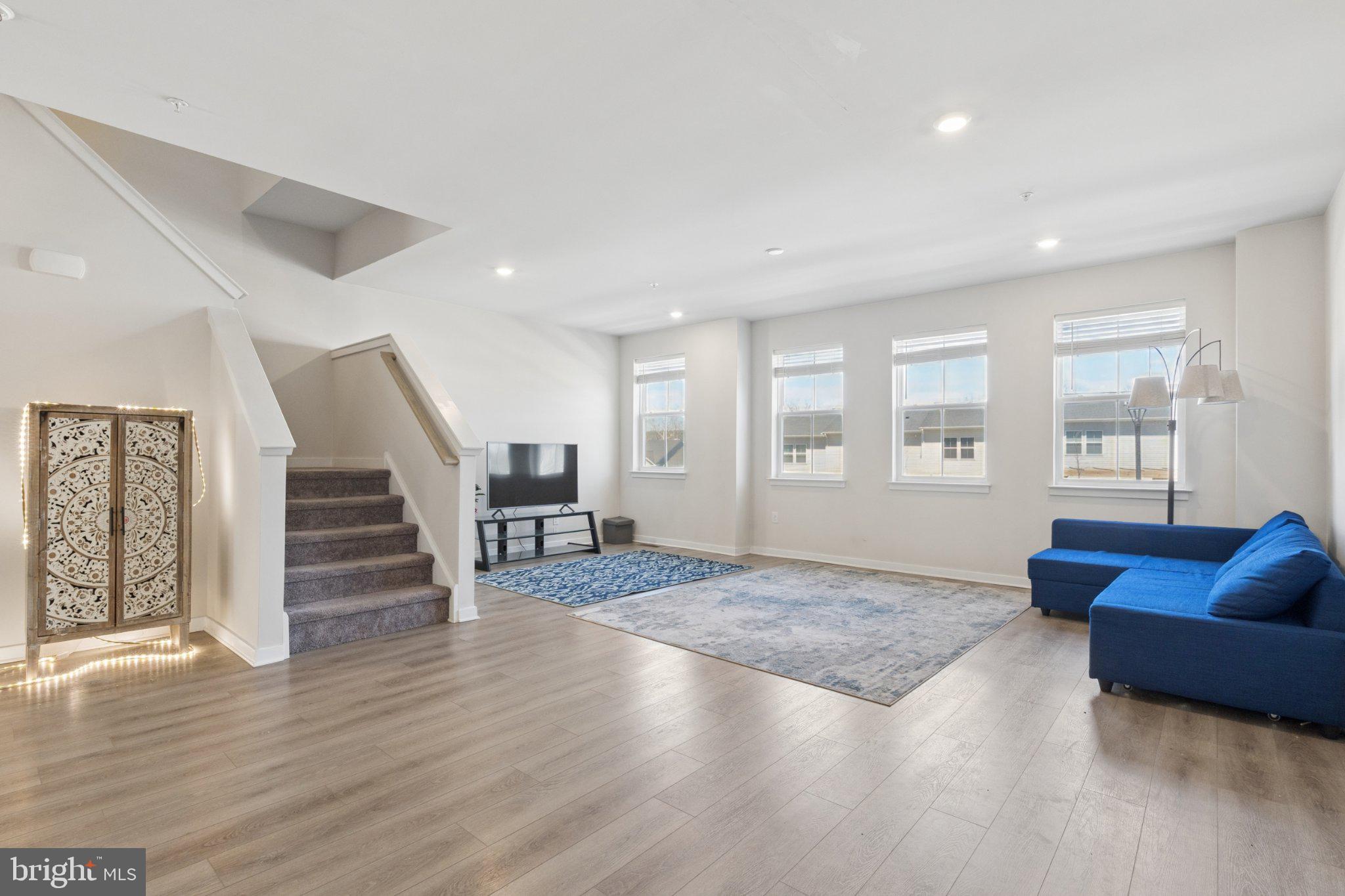 CLOVER MILL - Residential