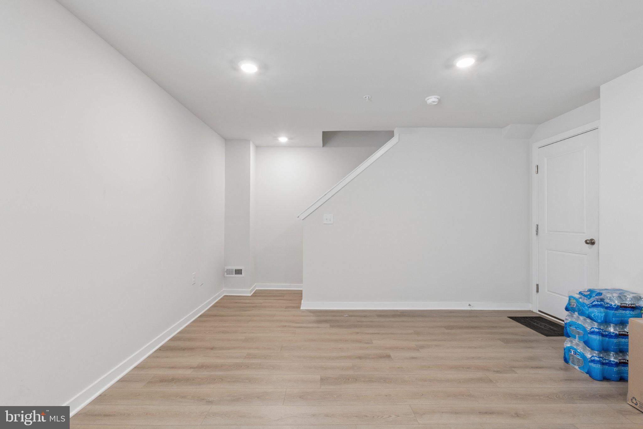 CLOVER MILL - Residential