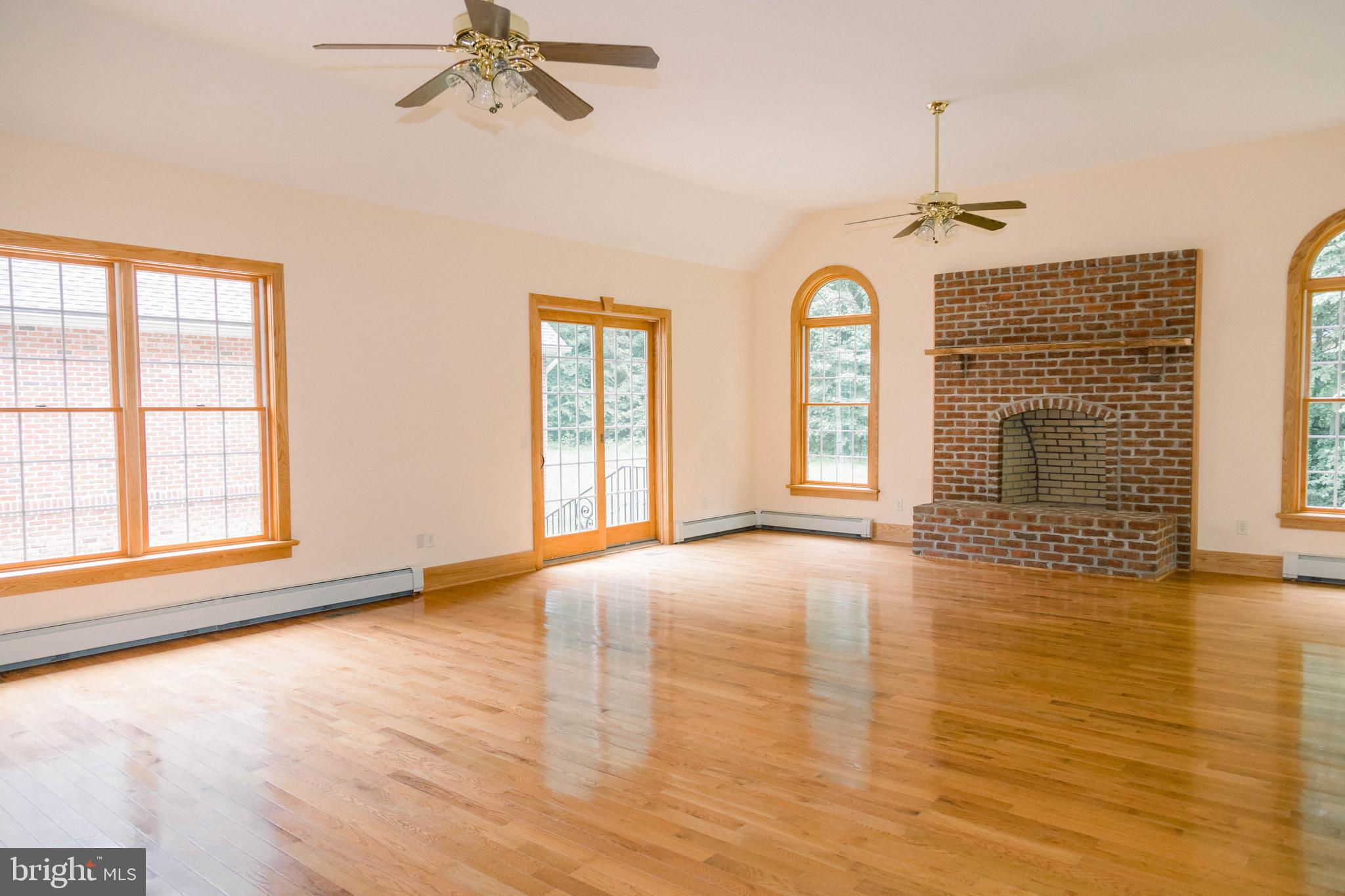 OAK FARMS - Residential