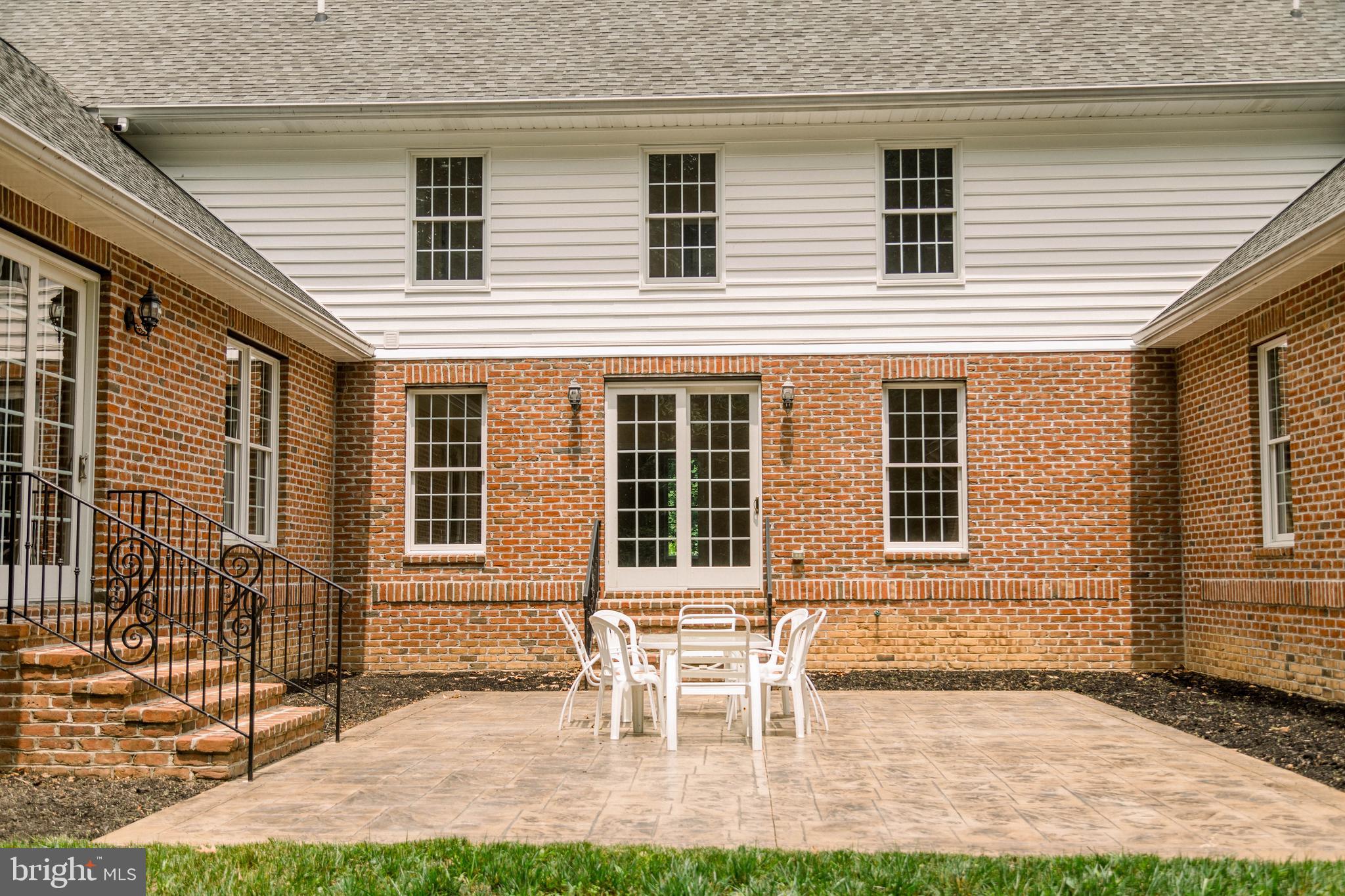 OAK FARMS - Residential