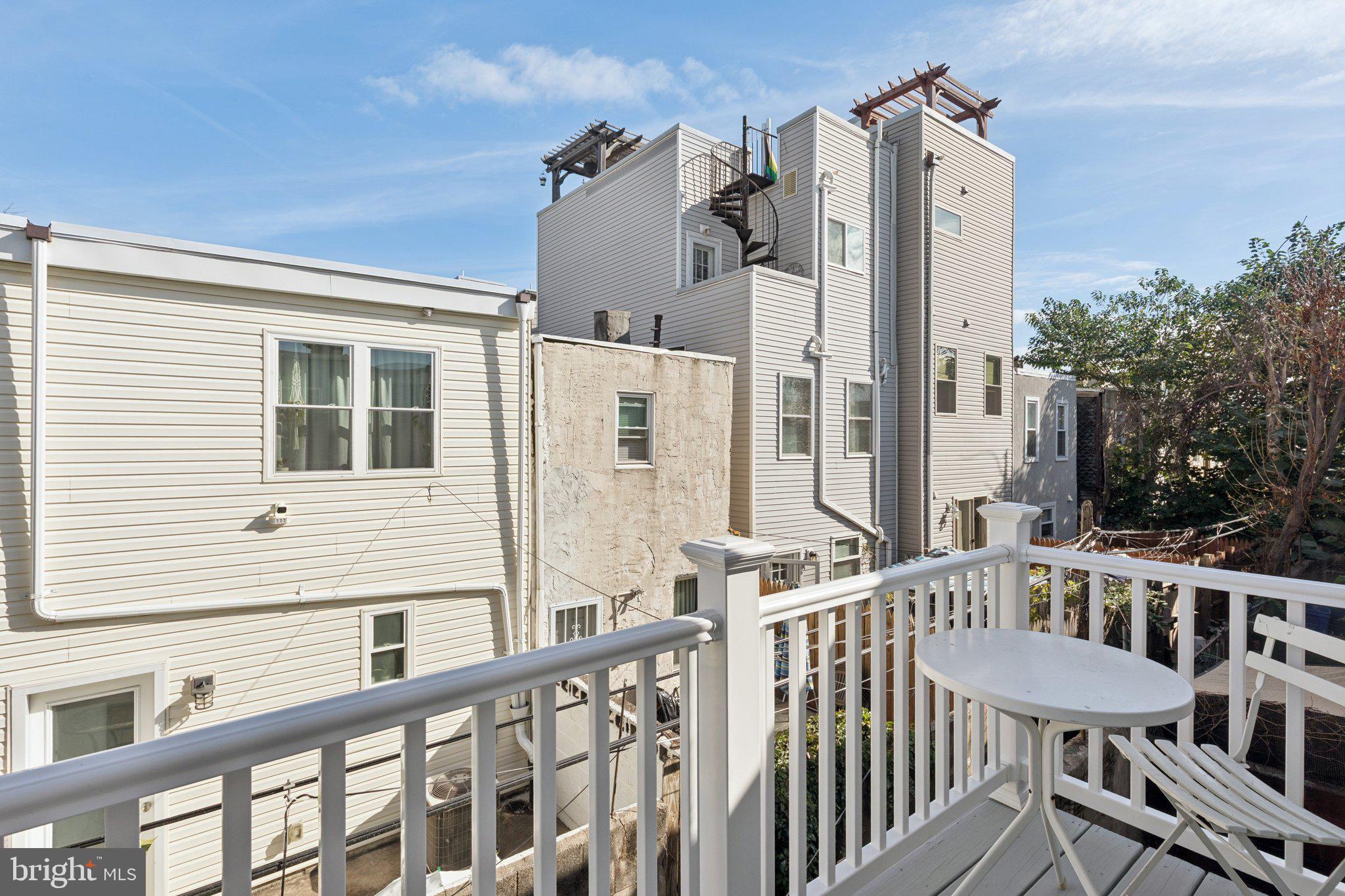 POINT BREEZE - Residential