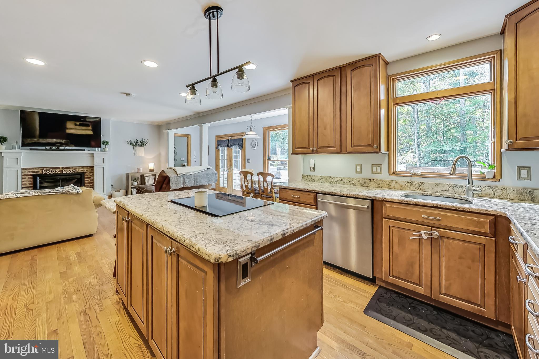 LAKE RIDGE - Residential