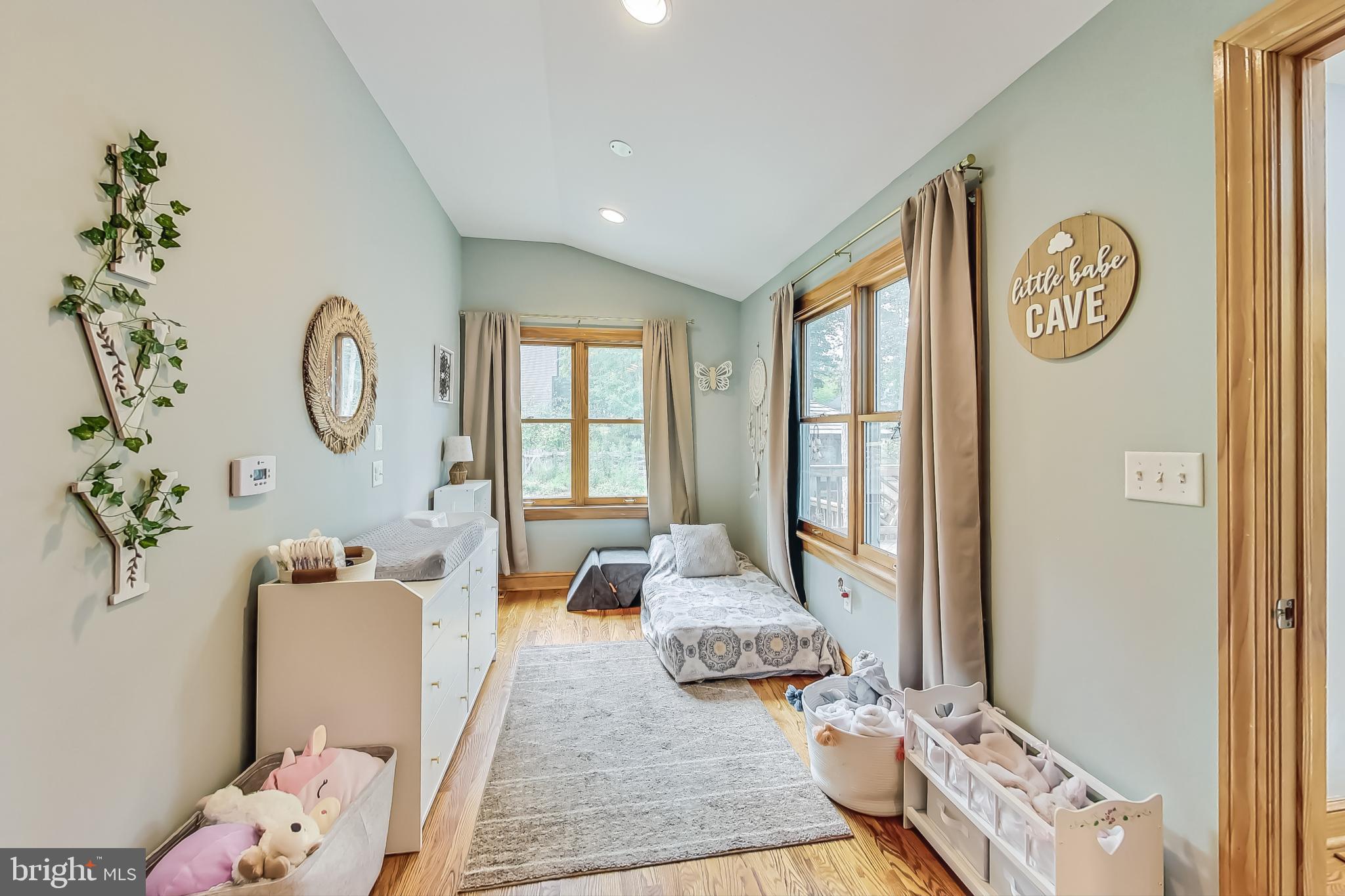 LAKE RIDGE - Residential