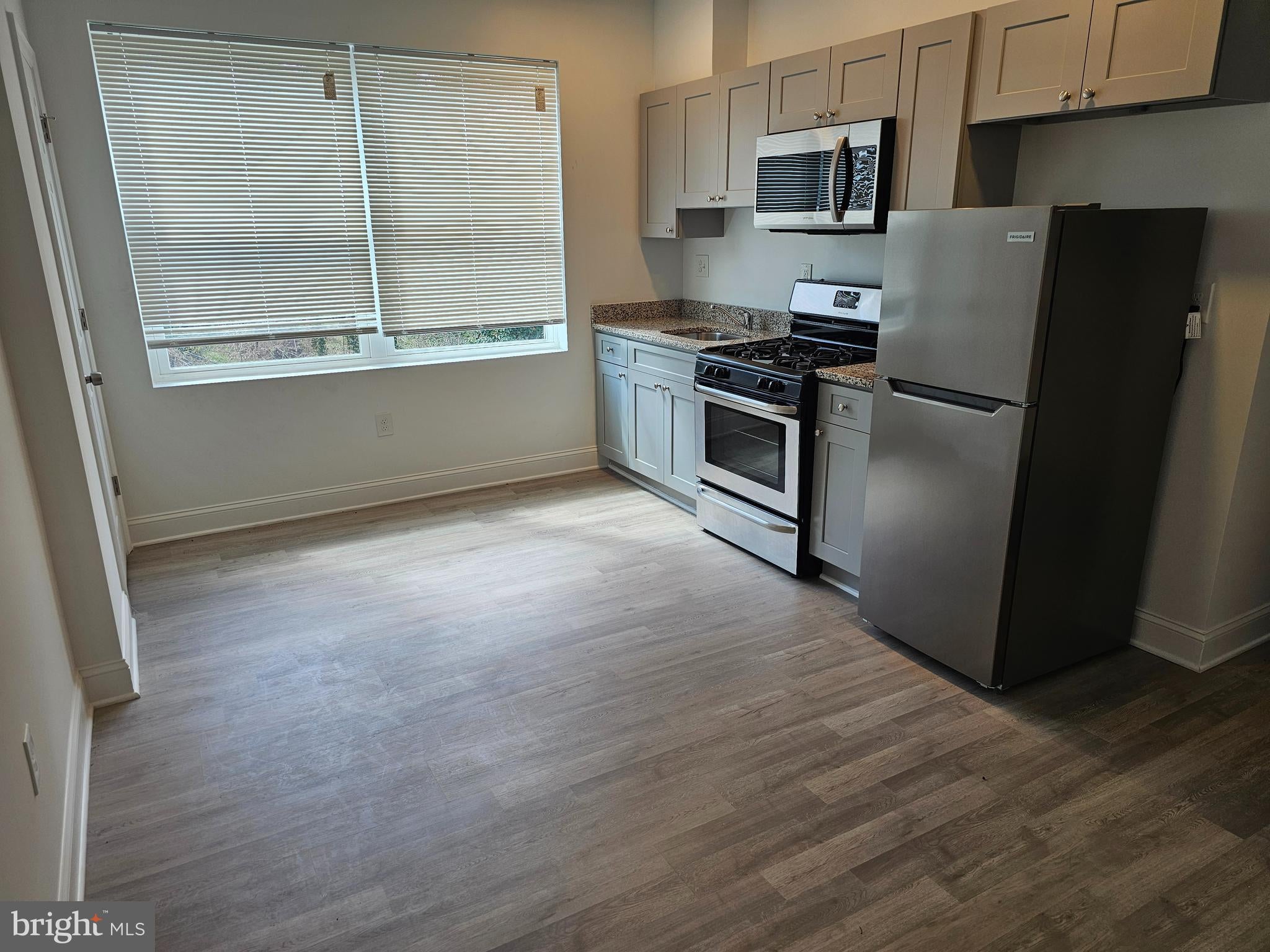 3929 4TH STREET SE 4