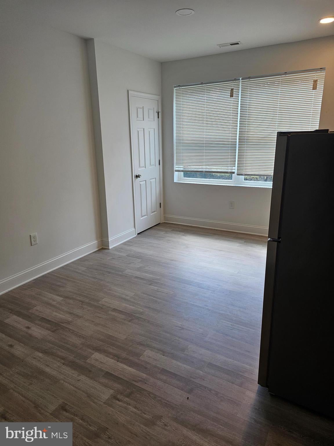3929 4TH STREET SE 4