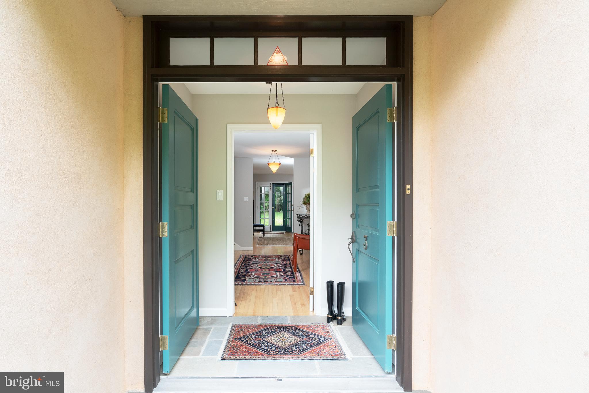 CHESTNUT HILL - Residential