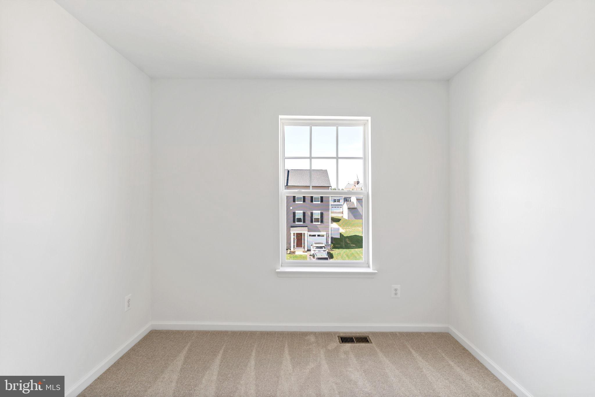 KING'S CROSSING - Residential