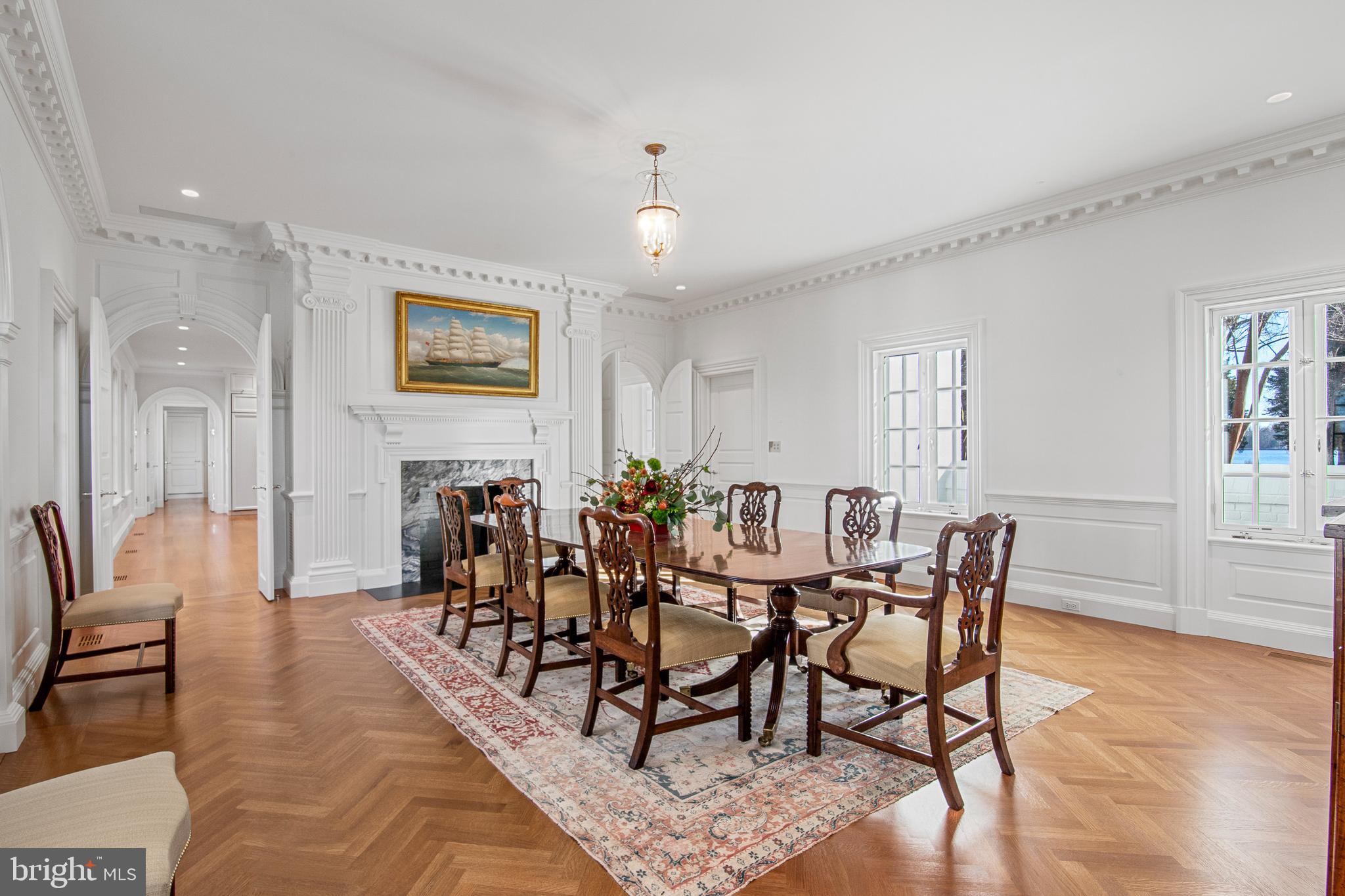 BAILEYS NECK - Residential