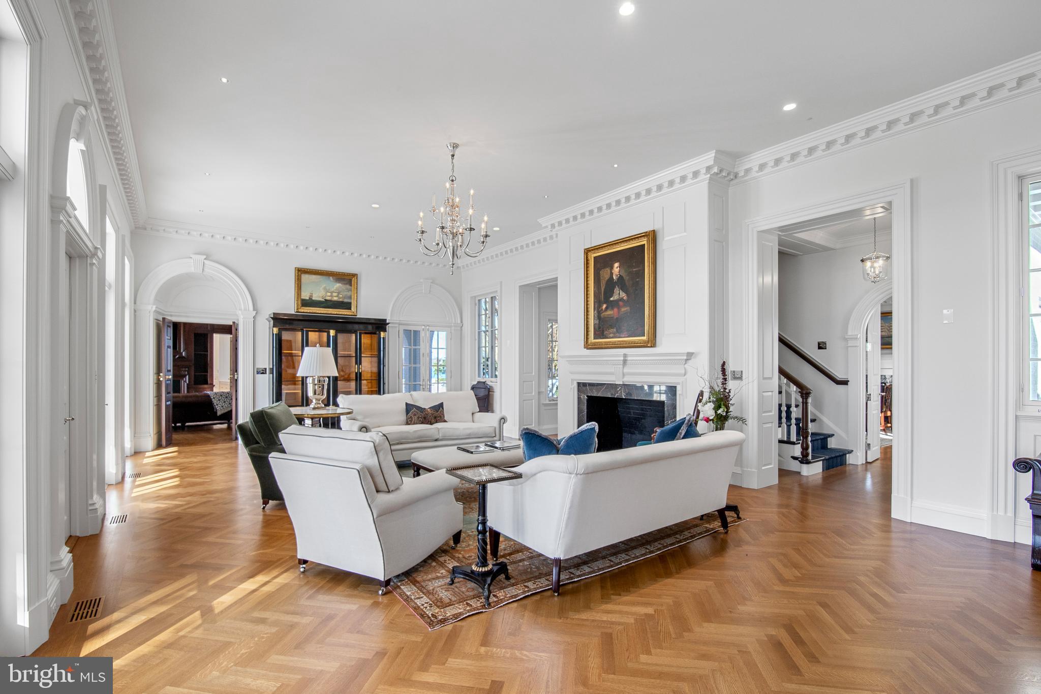 BAILEYS NECK - Residential