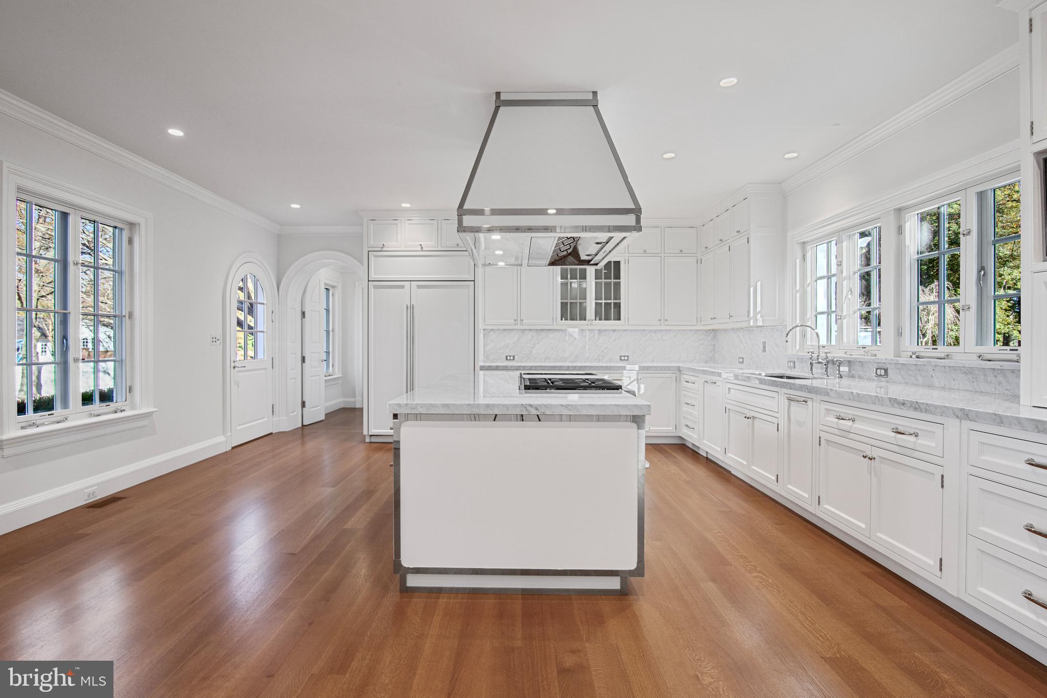 BAILEYS NECK - Residential