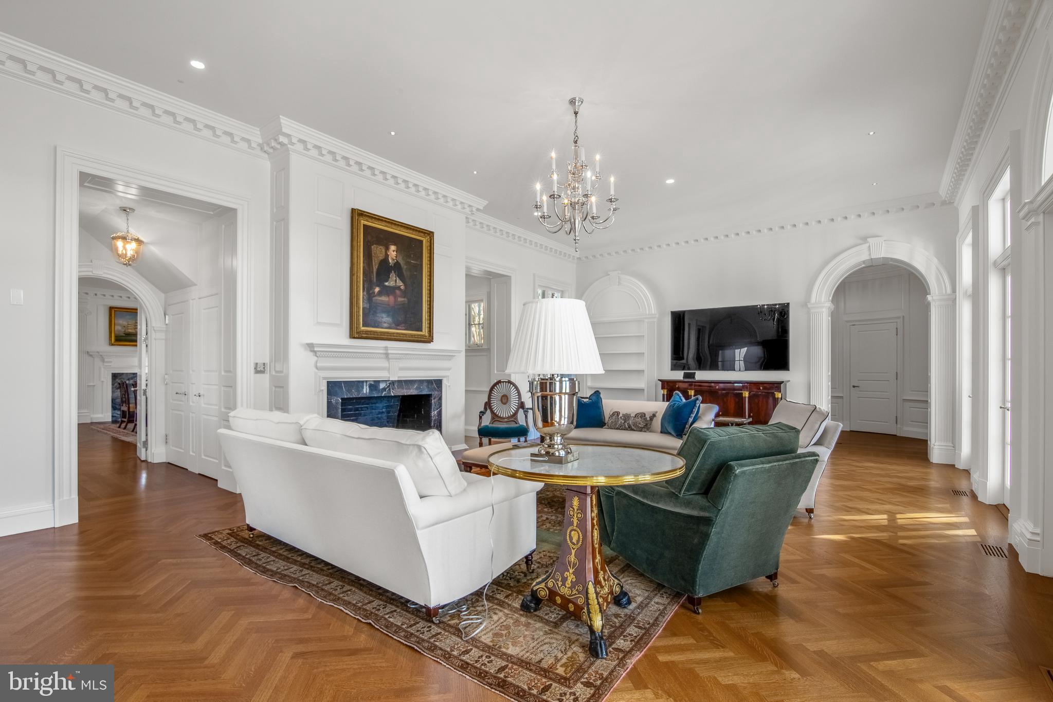 BAILEYS NECK - Residential