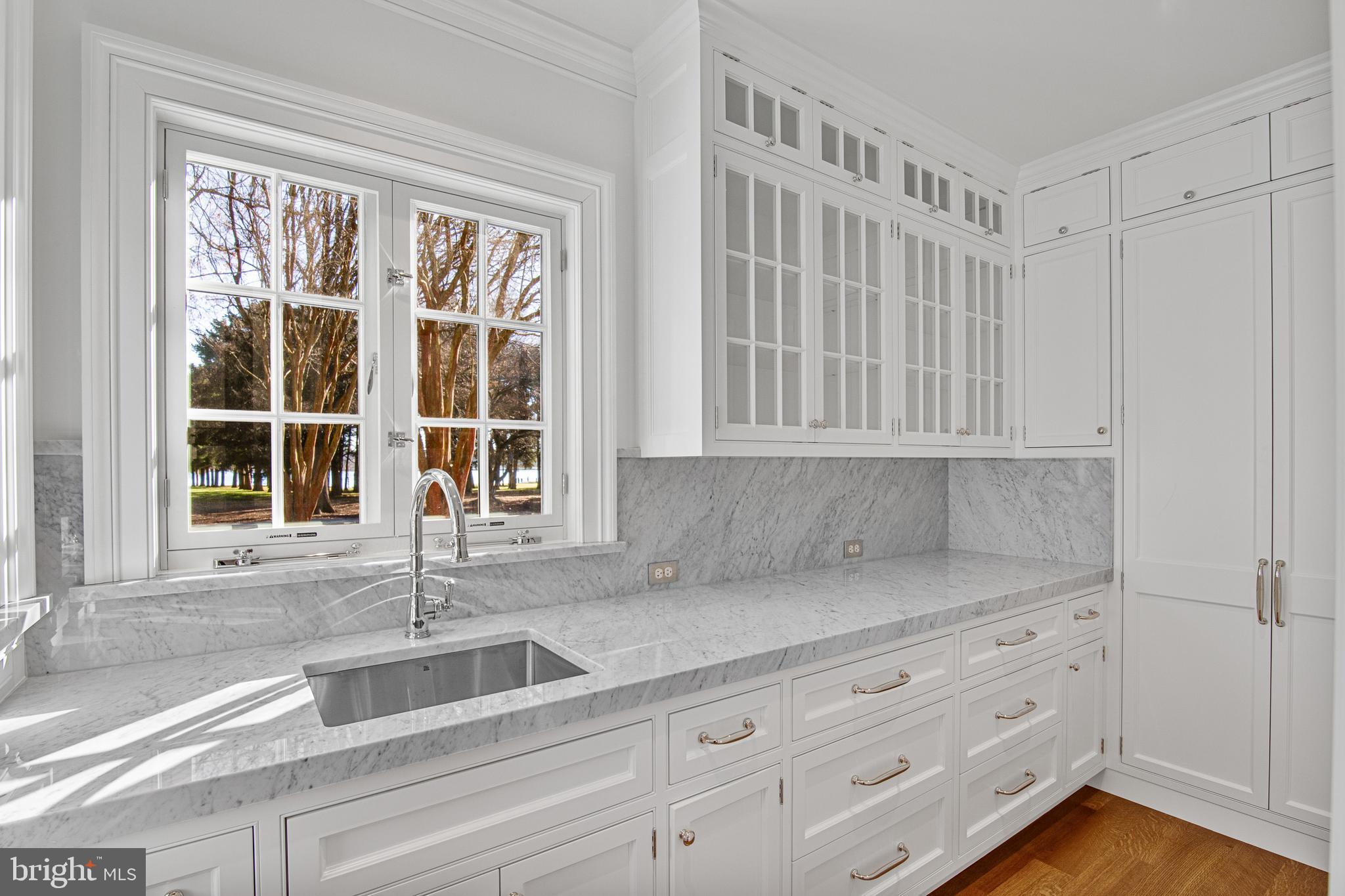 BAILEYS NECK - Residential