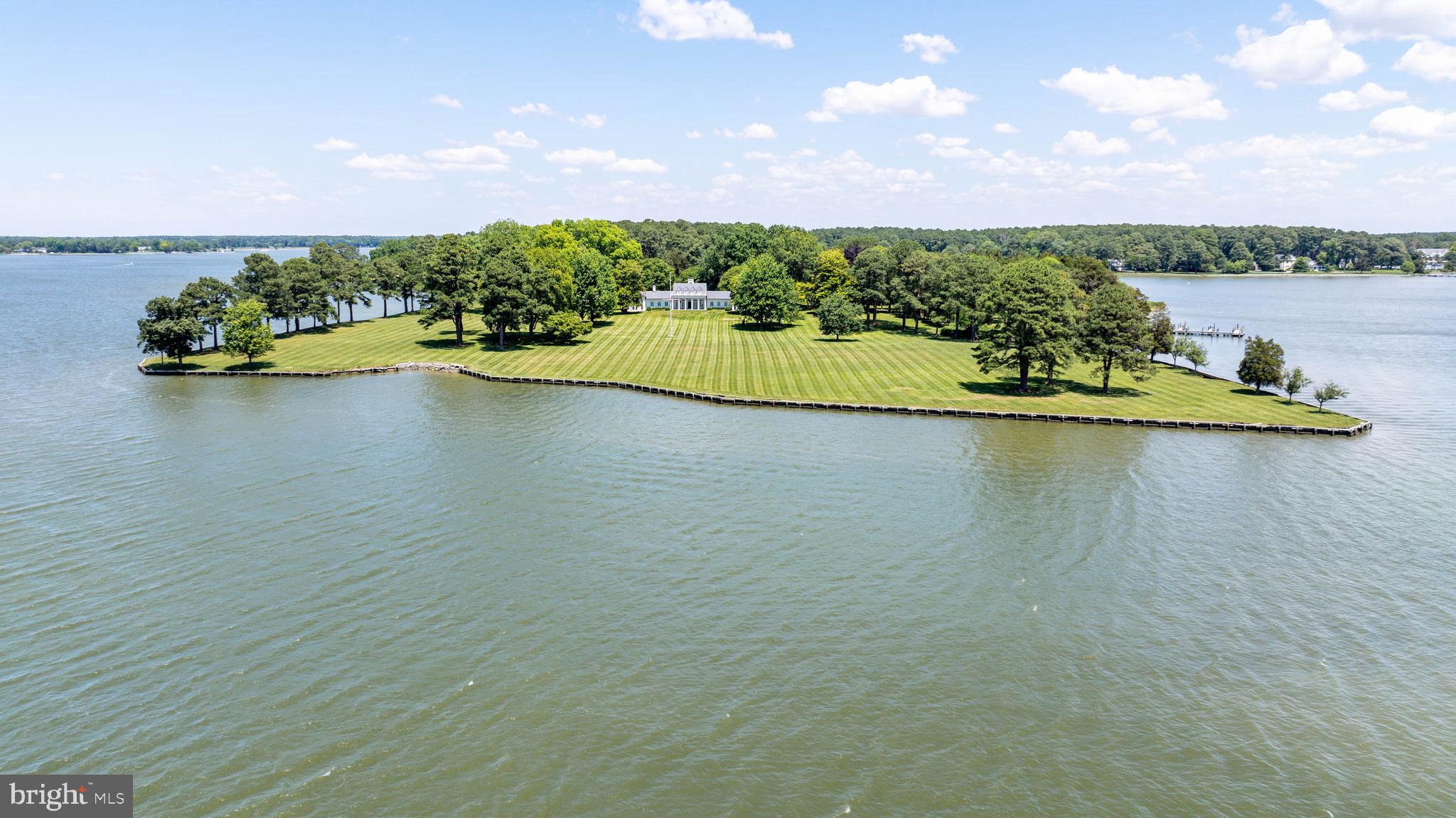 BAILEYS NECK - Residential