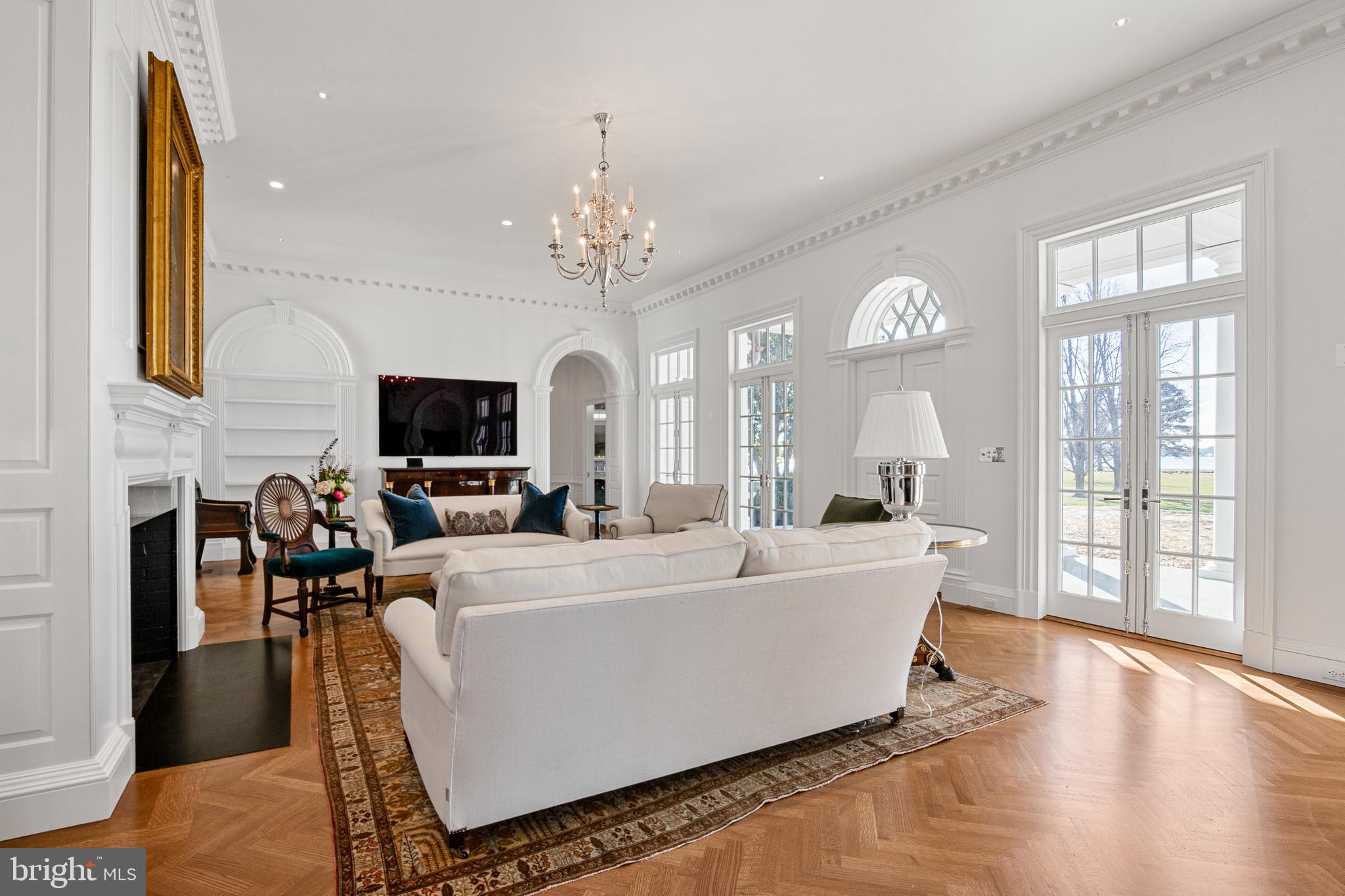 BAILEYS NECK - Residential