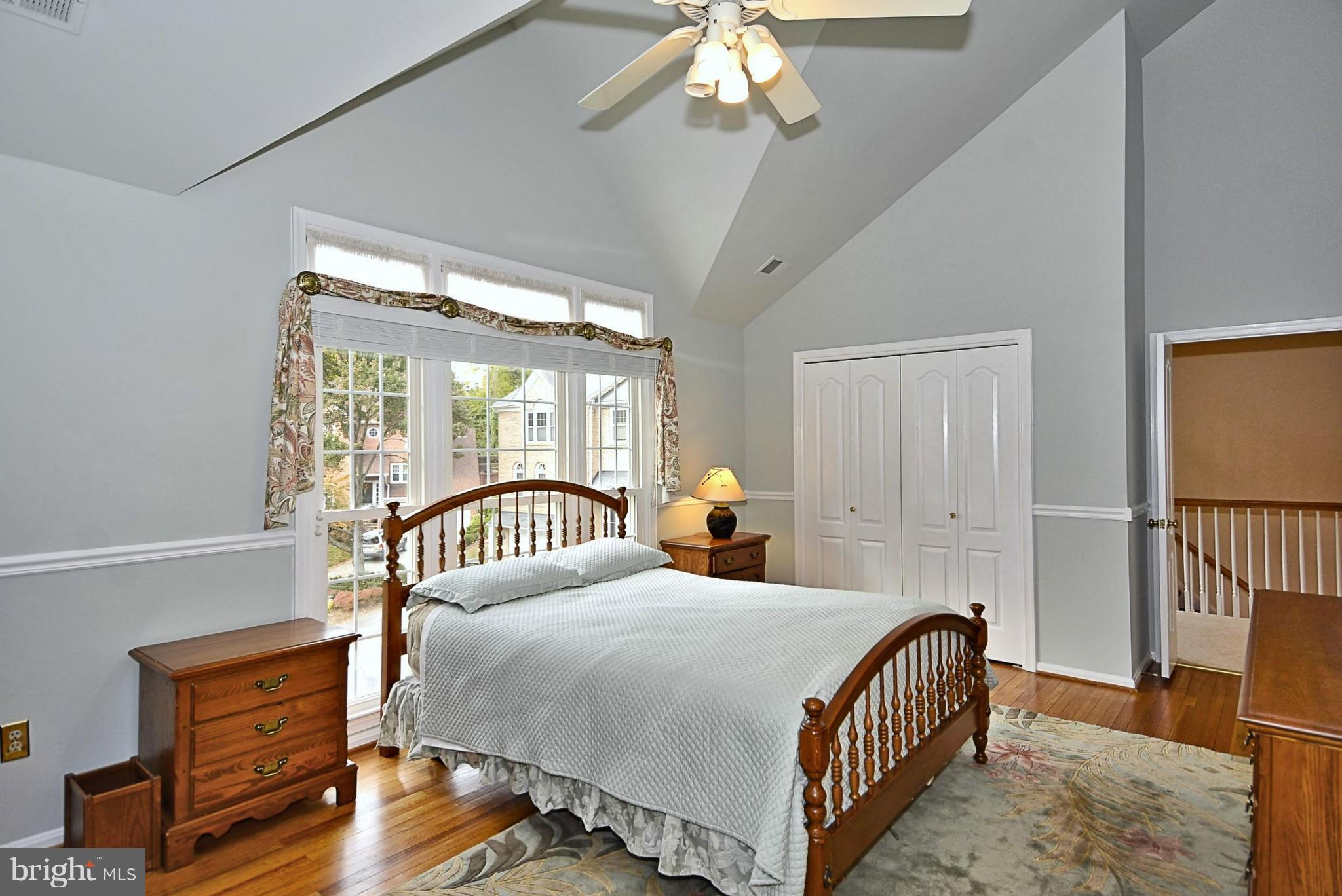 SEVEN OAKS - Residential