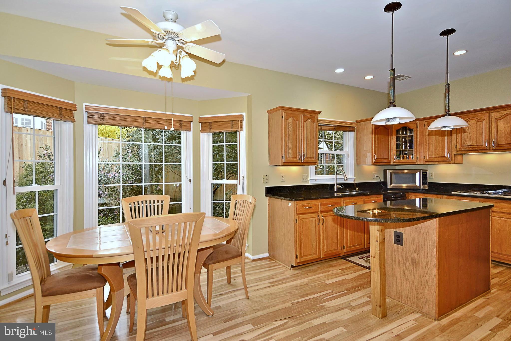 SEVEN OAKS - Residential