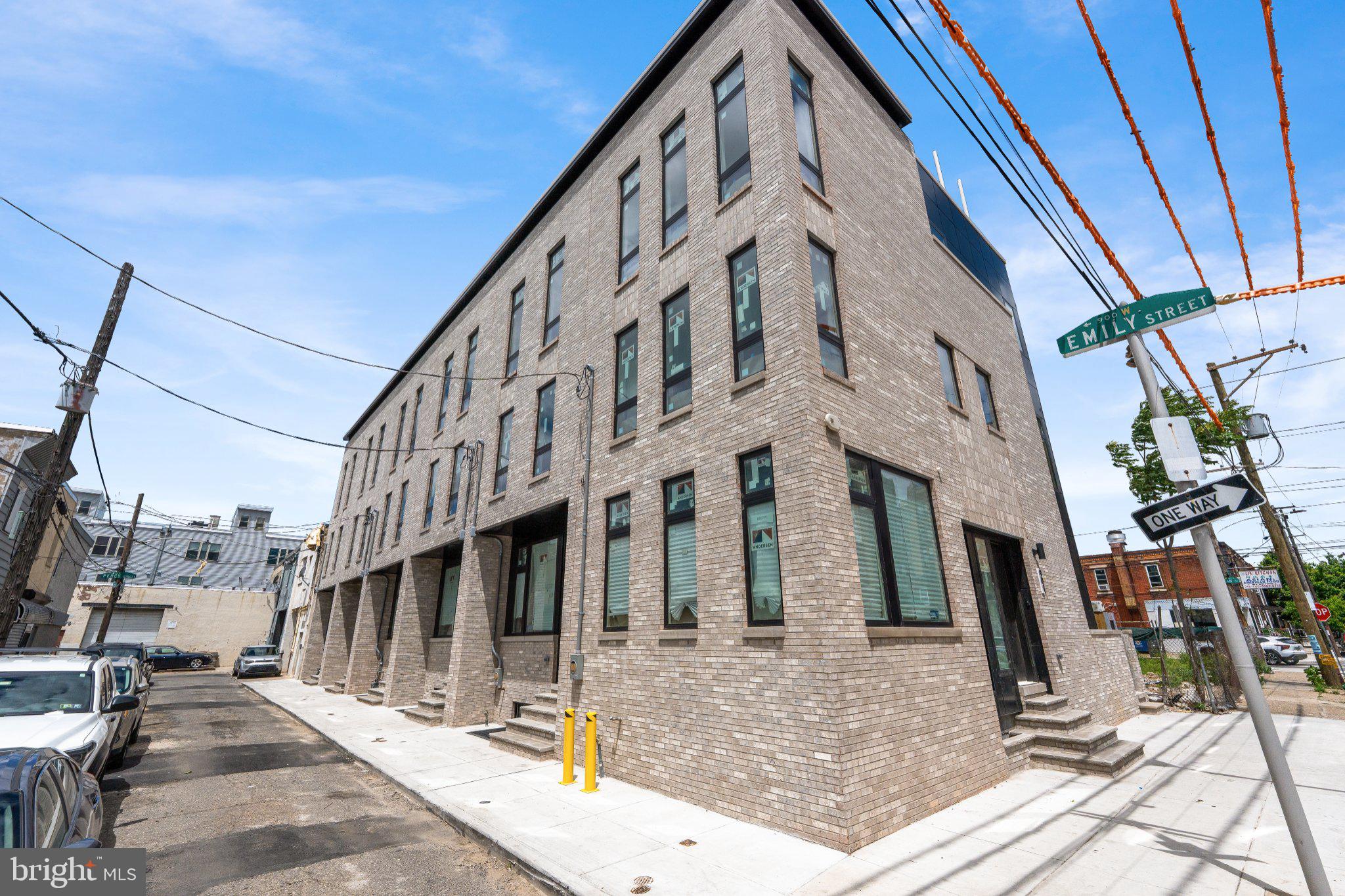 901 EMILY STREET