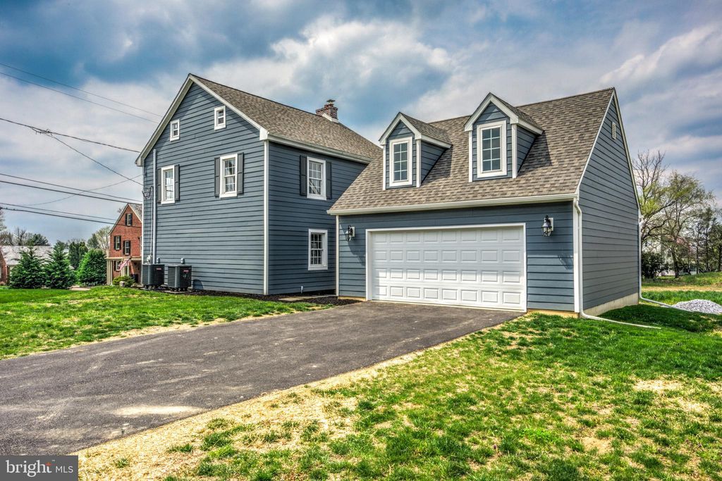 Photo of 1529 Village Road, Strasburg, PA 17579 (MLS # PALA2052884)