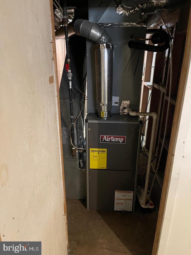 EAST BALTIMORE MIDWAY - Residential