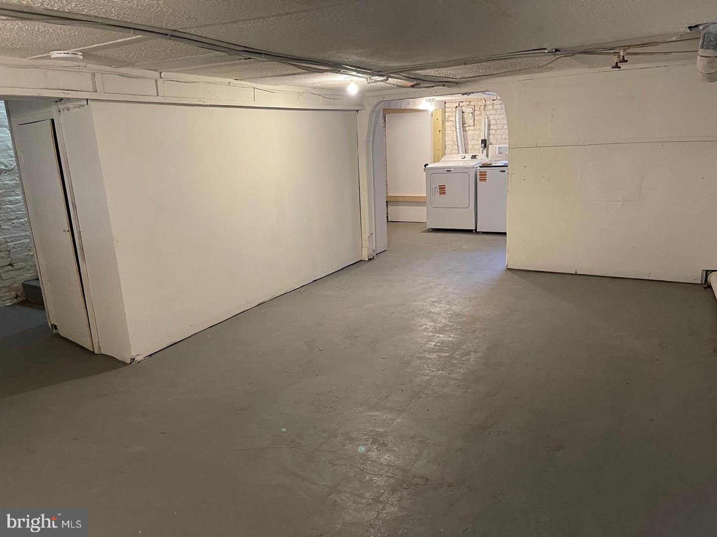 EAST BALTIMORE MIDWAY - Residential