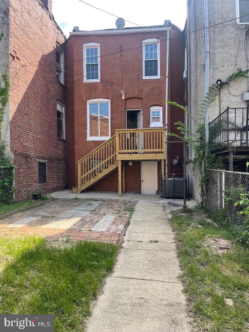 EAST BALTIMORE MIDWAY - Residential