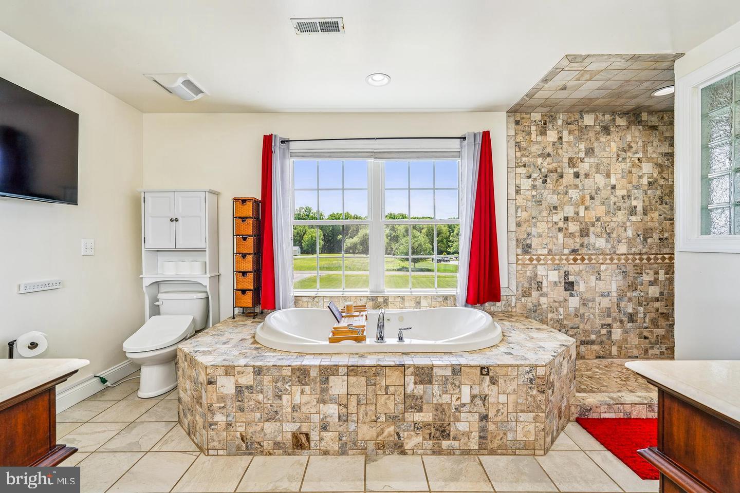 HUNTERS RIDGE - Residential