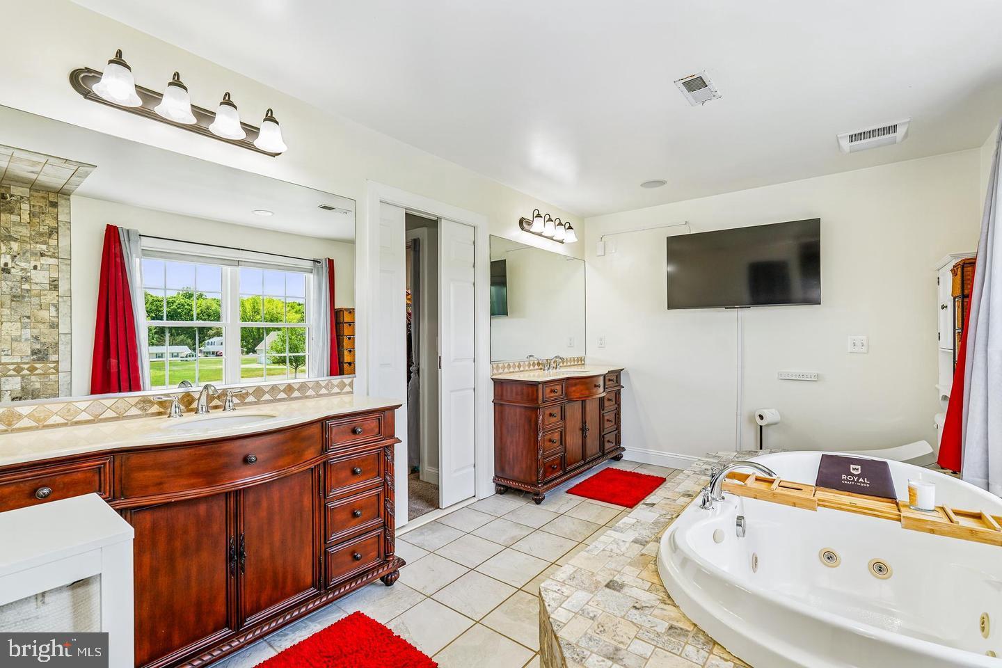 HUNTERS RIDGE - Residential