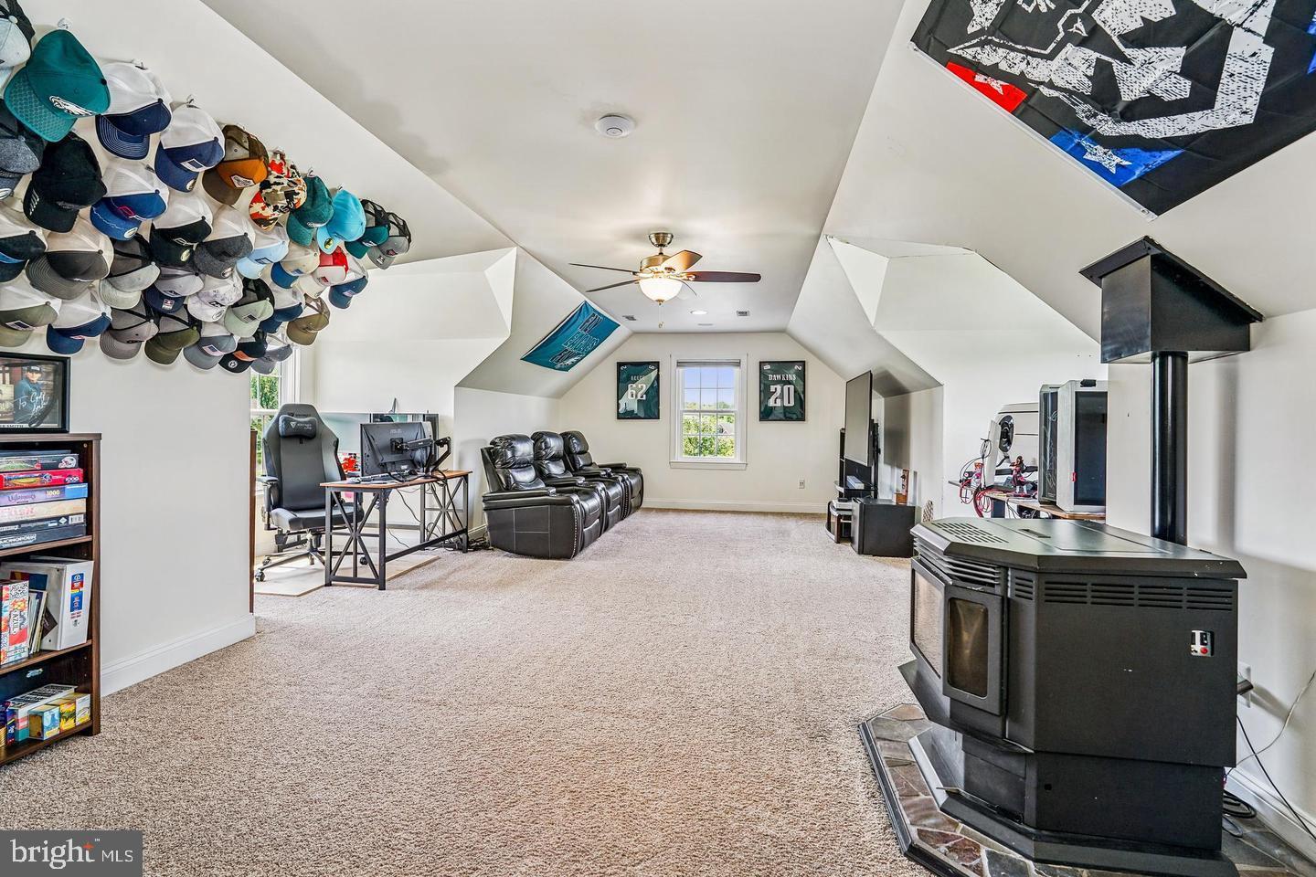 HUNTERS RIDGE - Residential