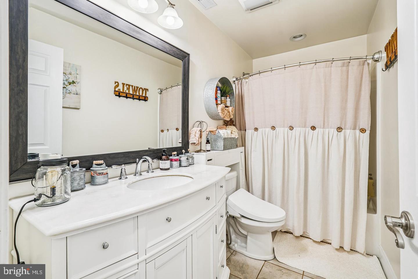 HUNTERS RIDGE - Residential