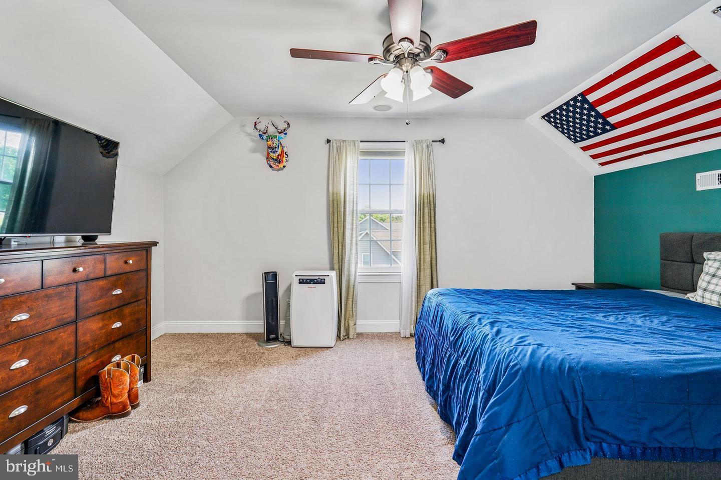 HUNTERS RIDGE - Residential